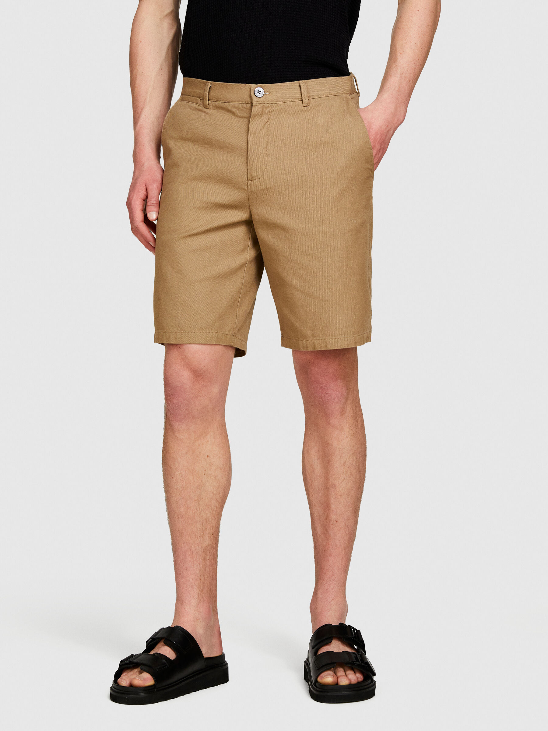 Slim comfort fit bermudas Men image number null