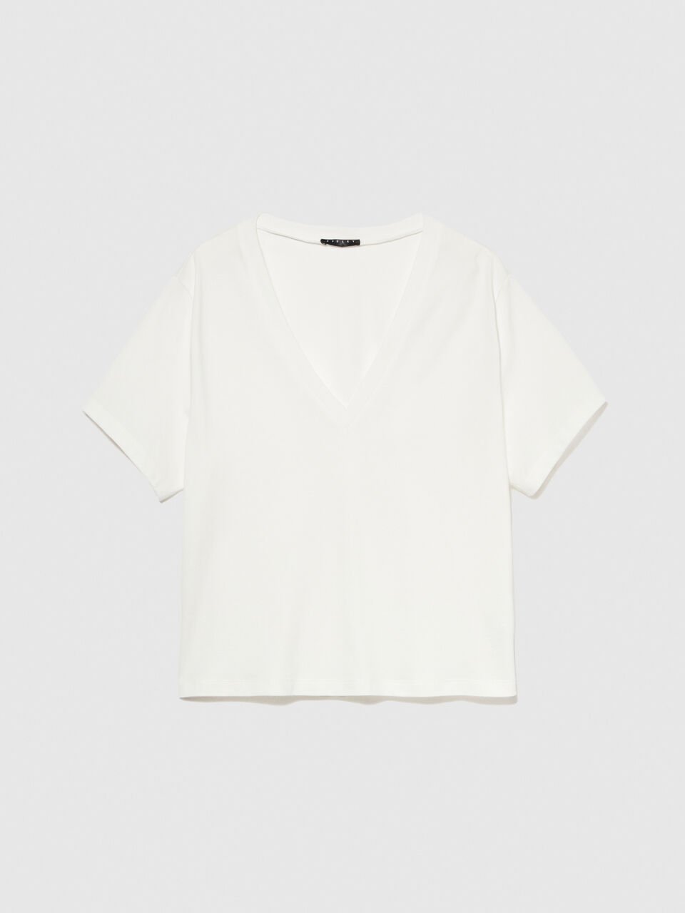 T-shirt with V-neck in 100% organic cotton Women image number null