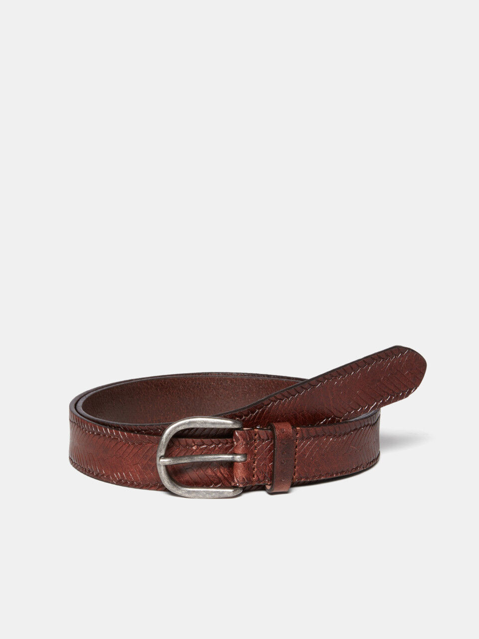Braided belt in leather