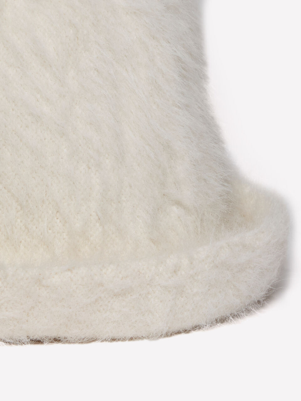 HAT Women image number null