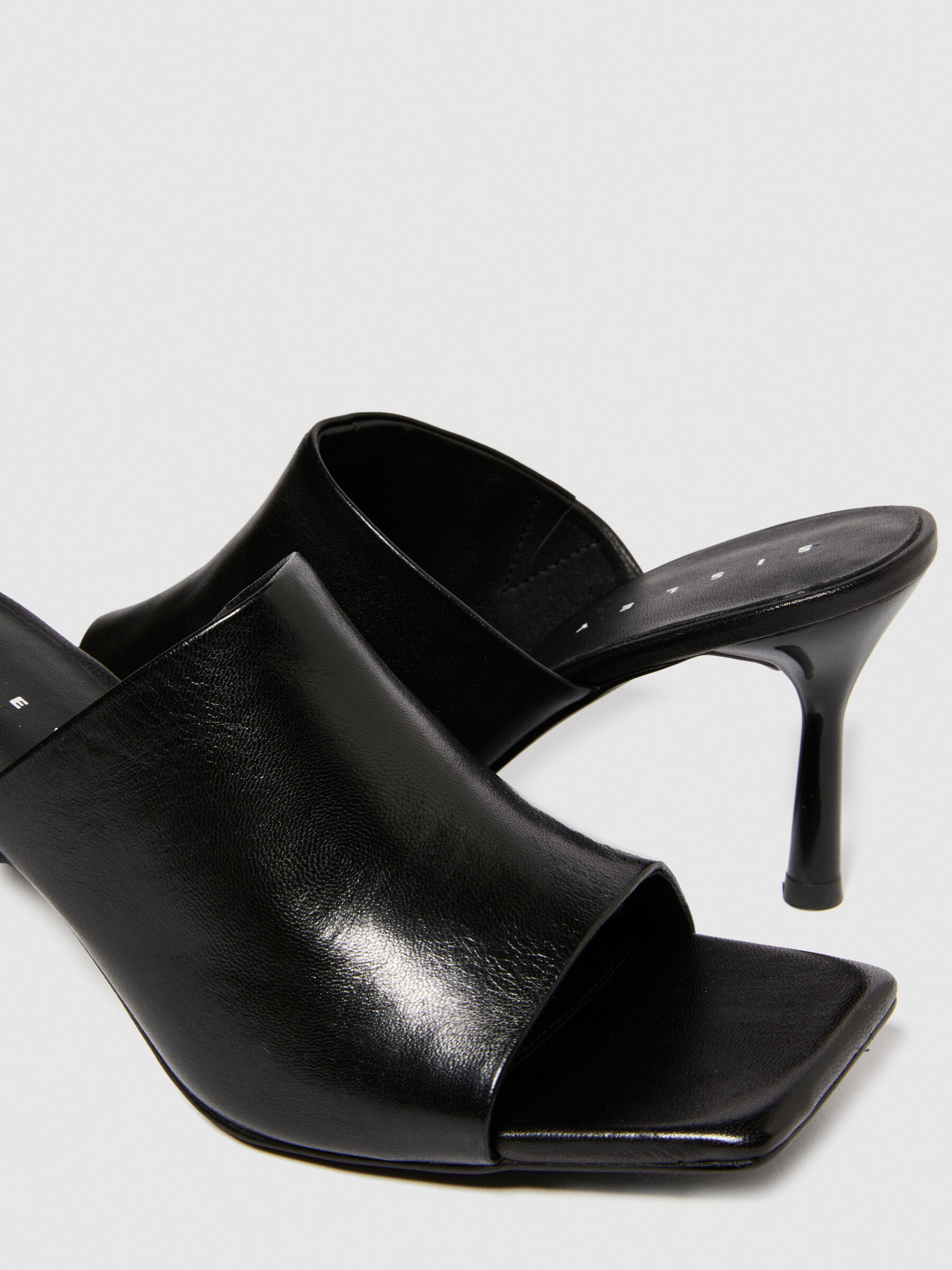 High 100% leather sandals Women image number null