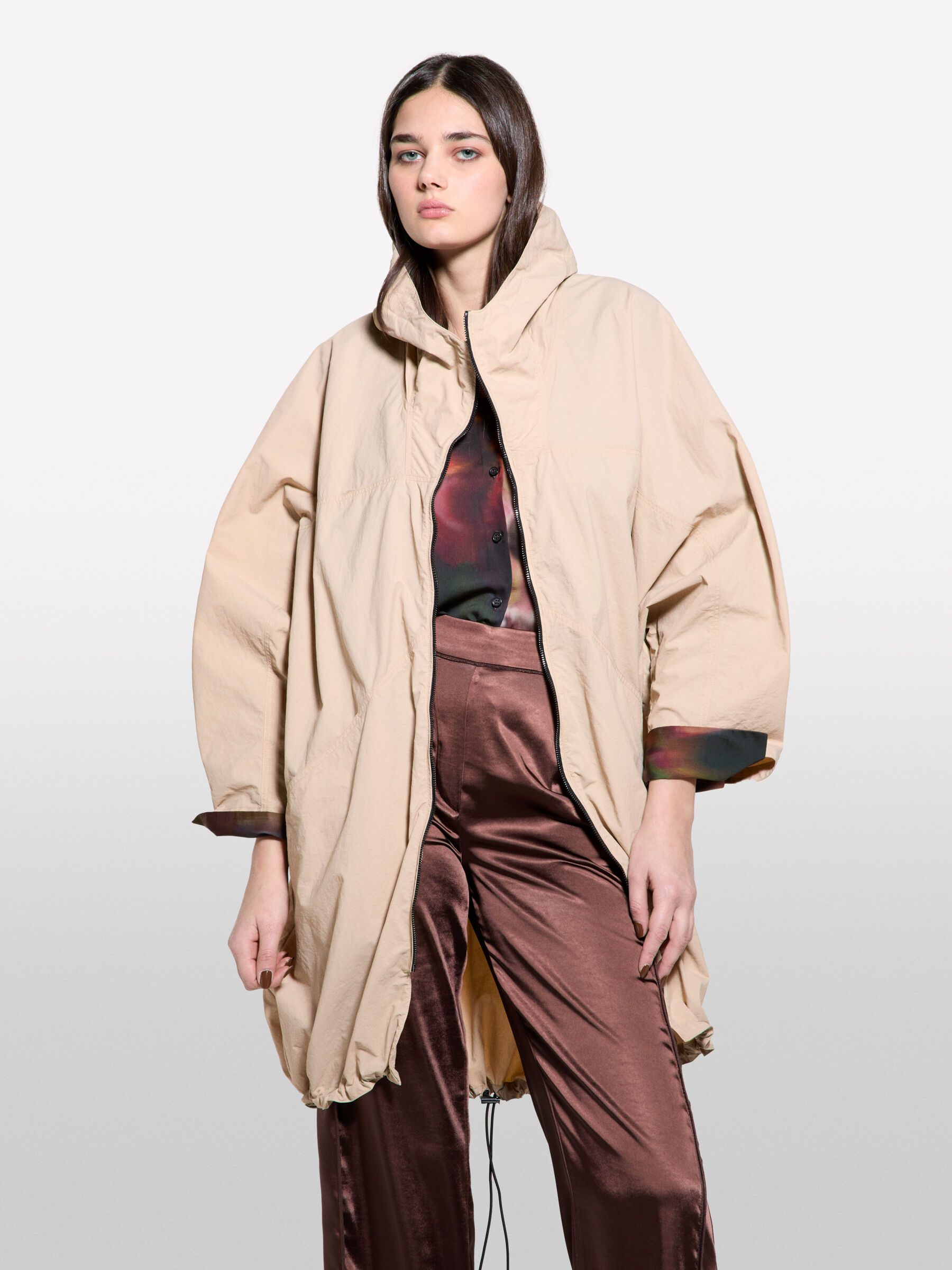 COGTHEBIGSMOKE GITTY HOODED CAPE グレー 1 51L6tNIb+vL._AC_SY500_.jpg