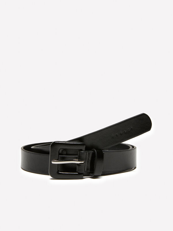 Black belt with glossy buckle - women's belts | Sisley