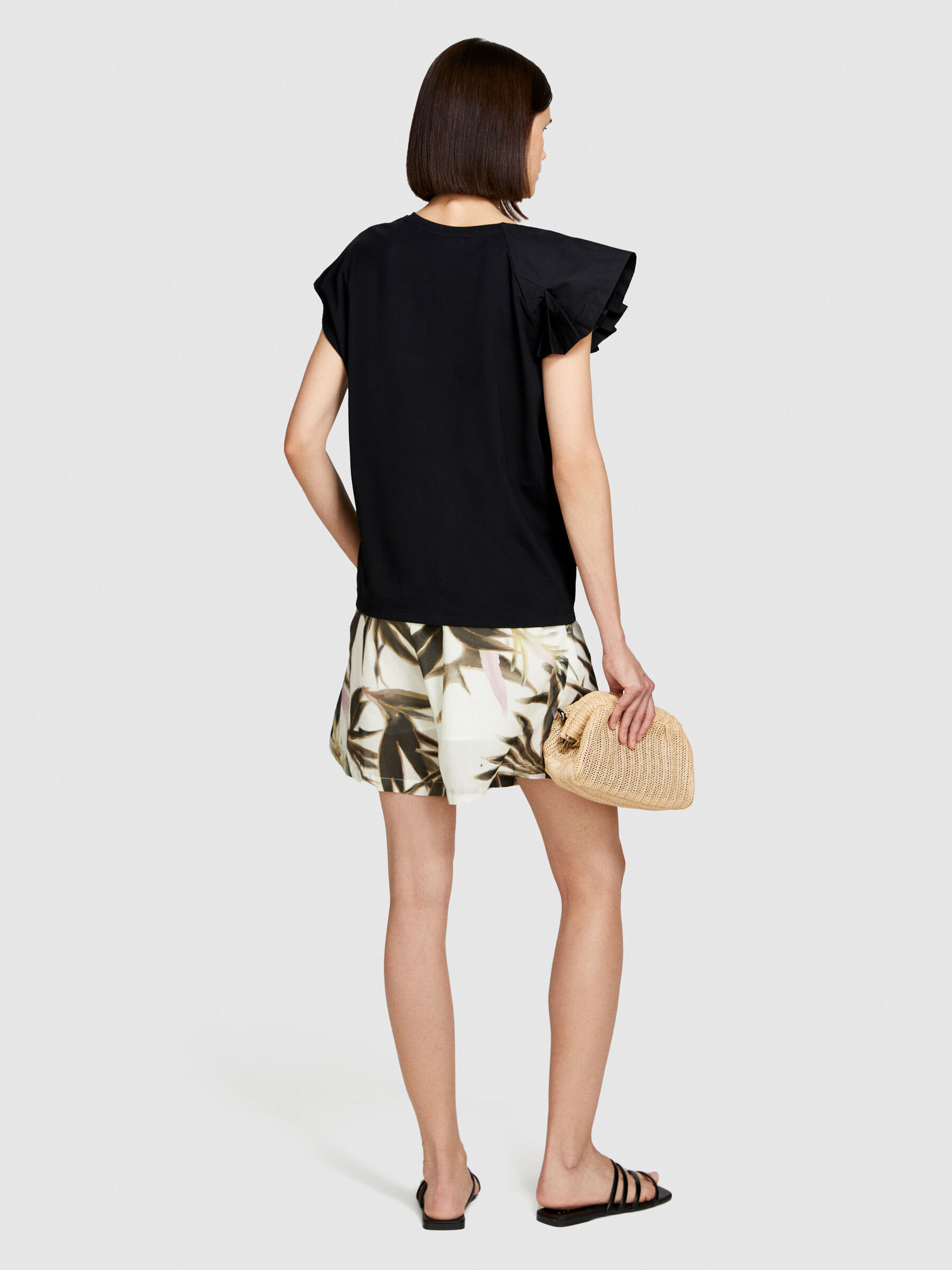 トップス Ans Dotsloevner FRILLED TINY TEE / BLACK Ans Dotsloevner FRILLED TINY TEE / BLACK - メルカリ