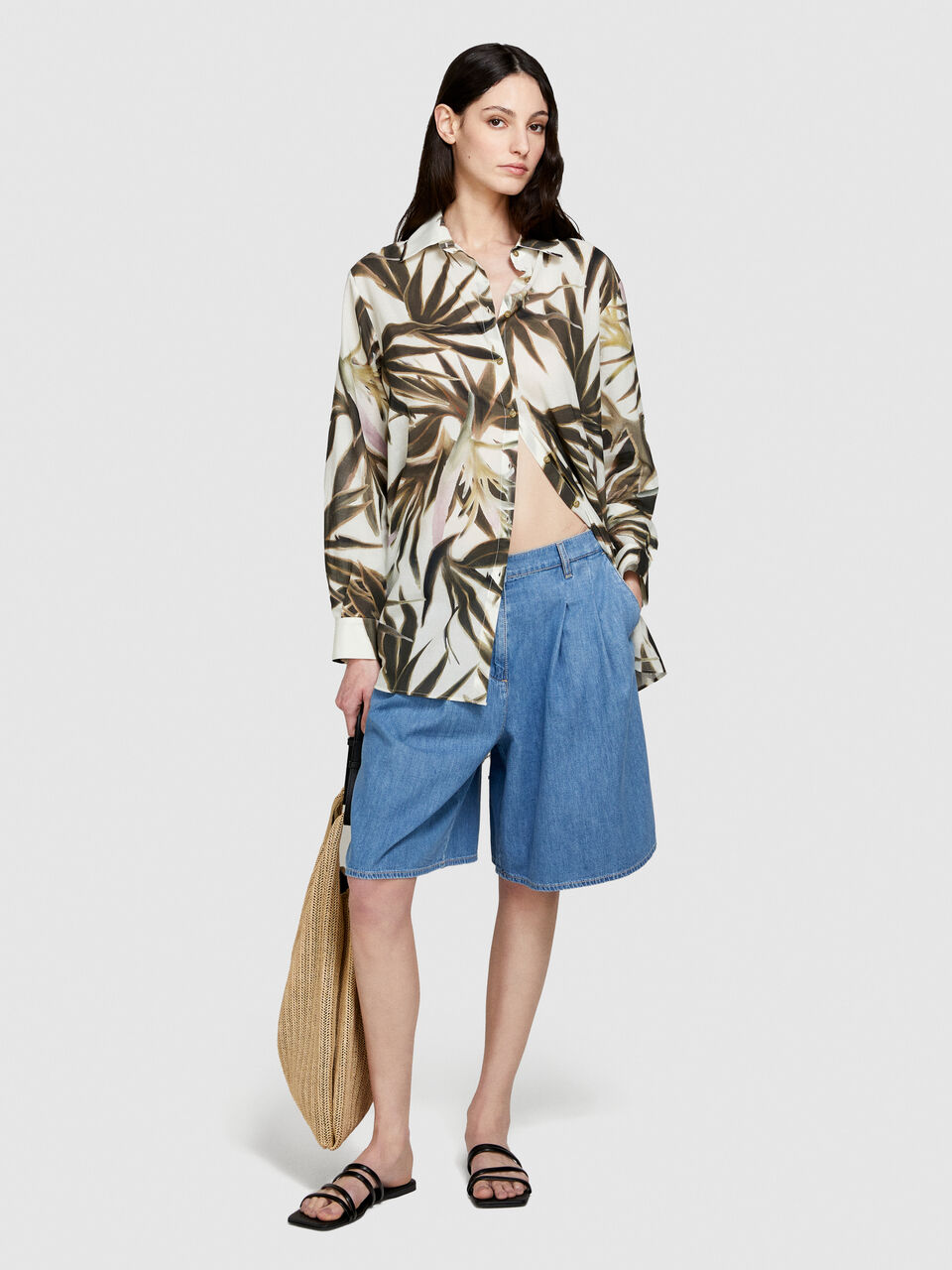 Bermudas in chambray Women image number null