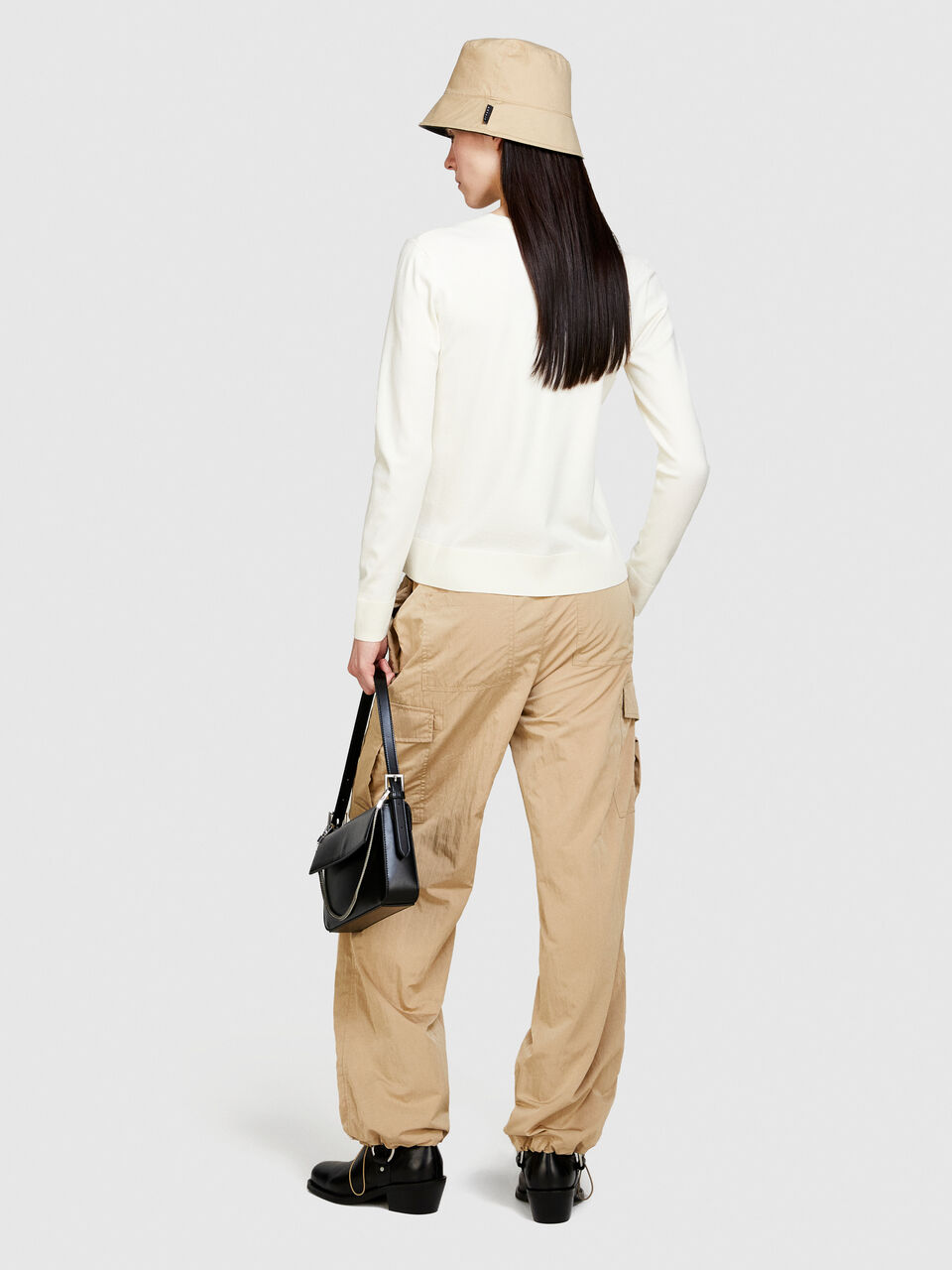 Solid colored sweater Women image number null