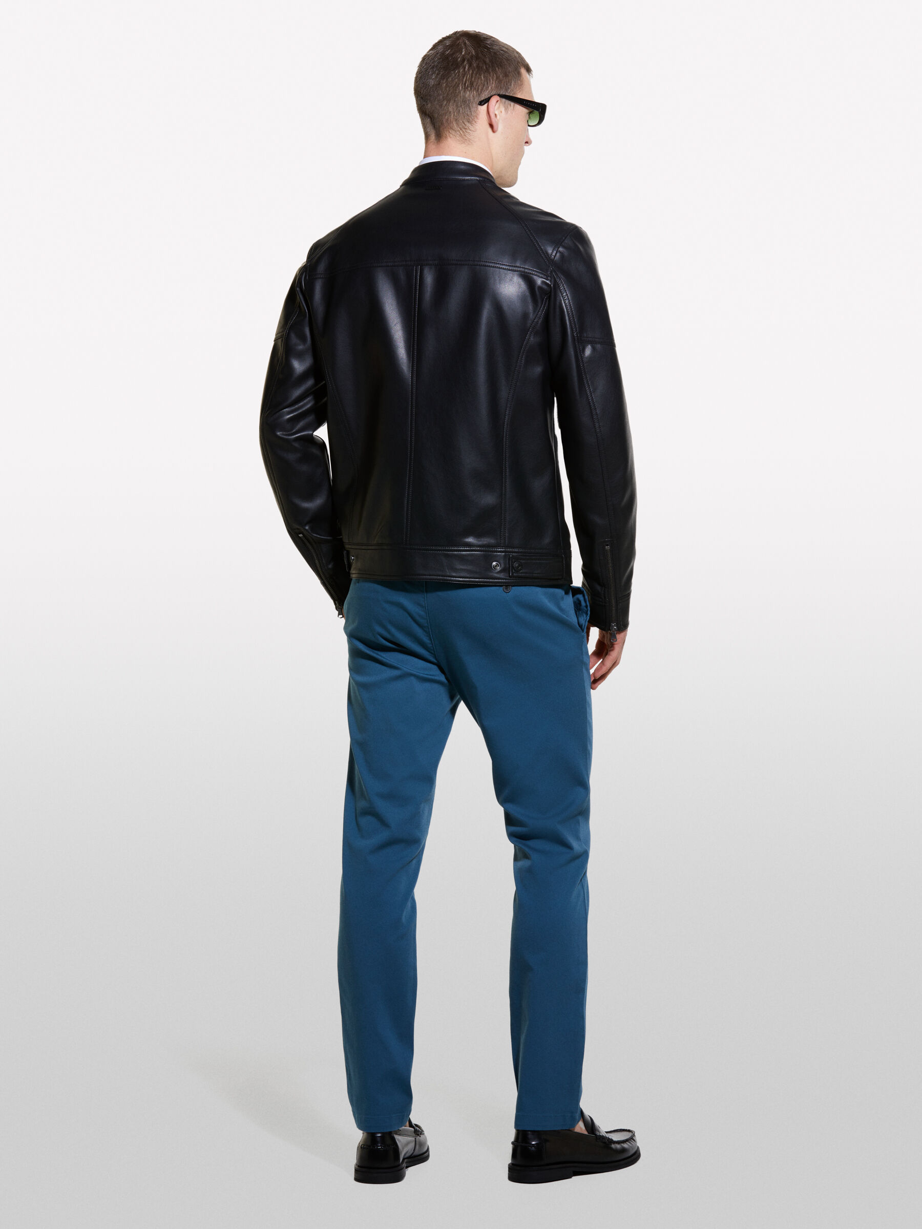 今だけの限定セール Black slim fit jacket, Black - Sisley Mサイズ