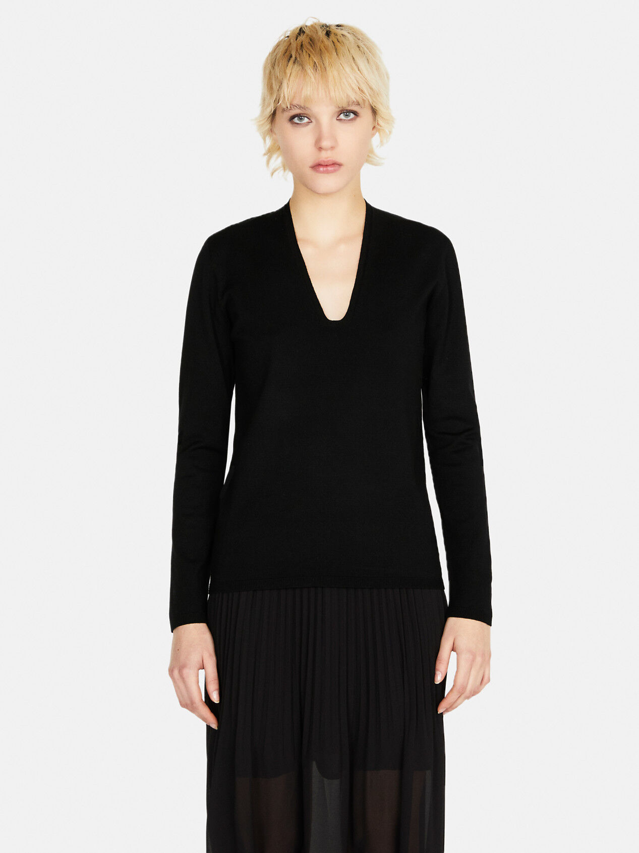 Sweater with plunging neckline Black Sisley