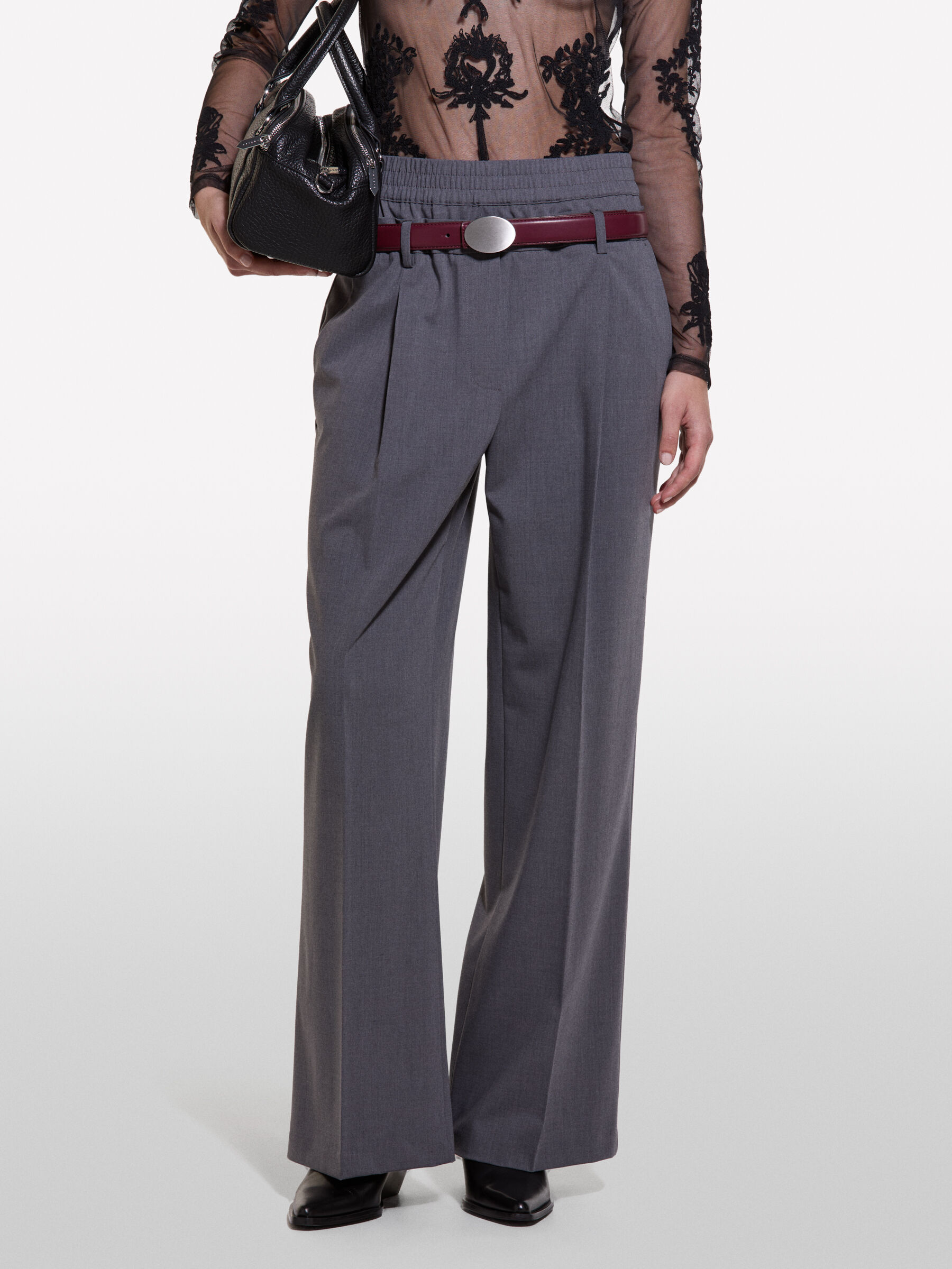 TROUSERS Women image number null