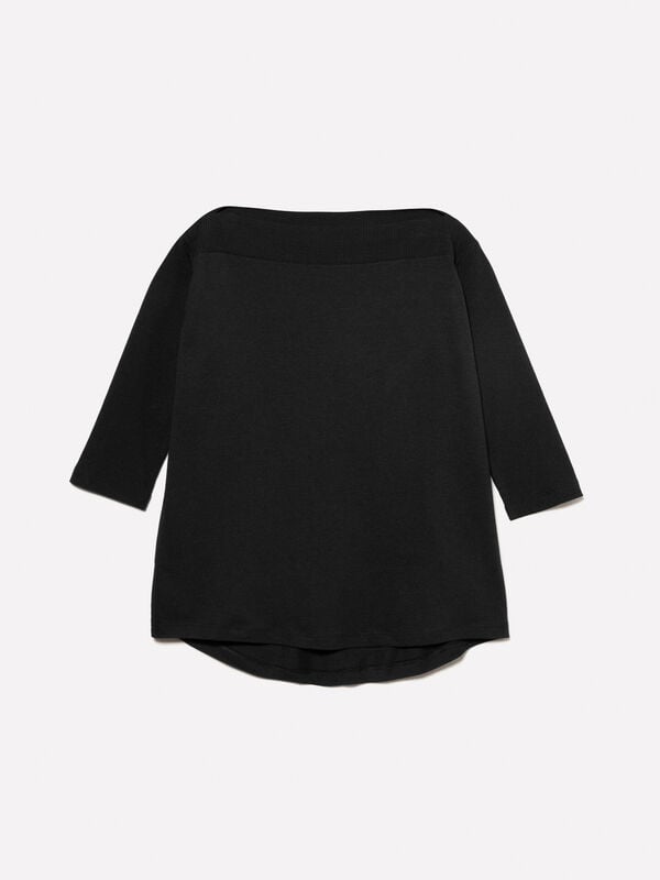 Black t-shirt with boat neck Black t-shirt with boat neck - women's long sleeve t-shirts | Sisley
