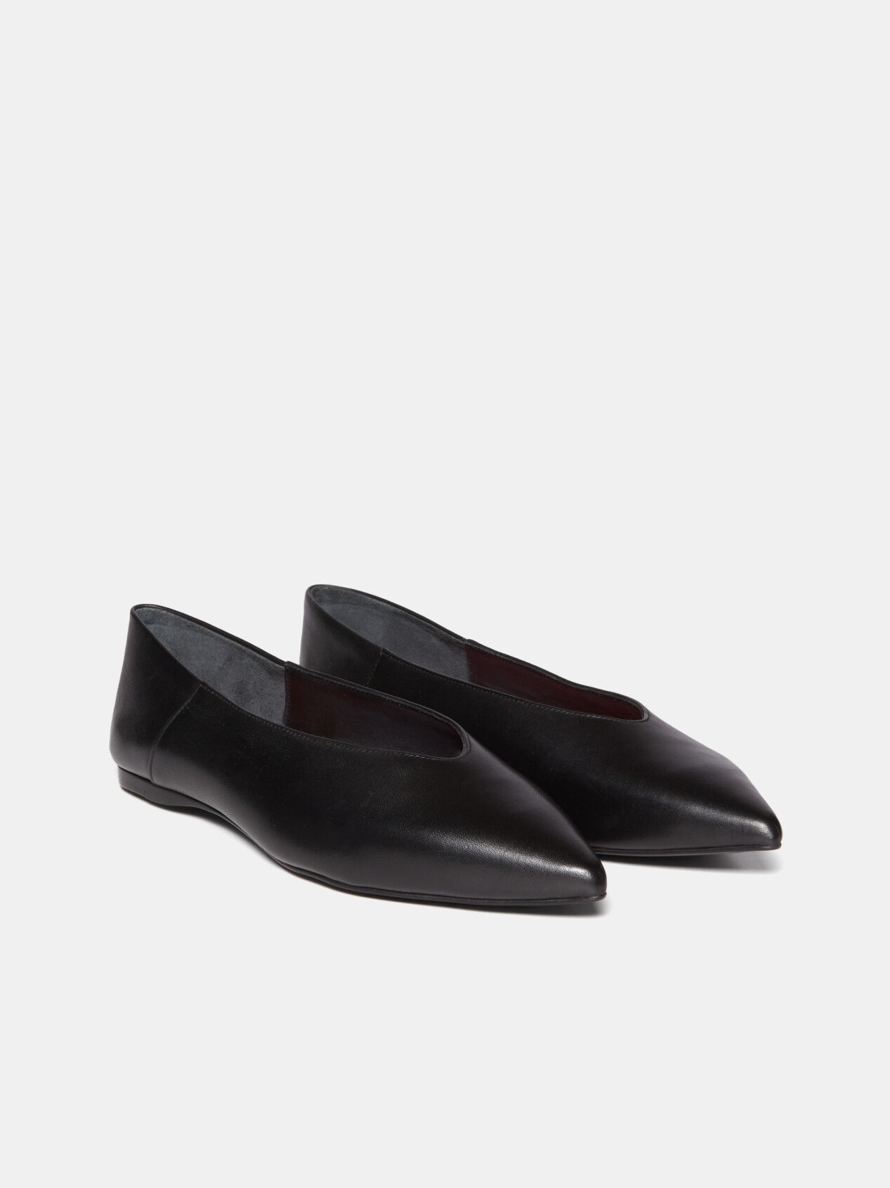 Pointed leather flat shoes sales