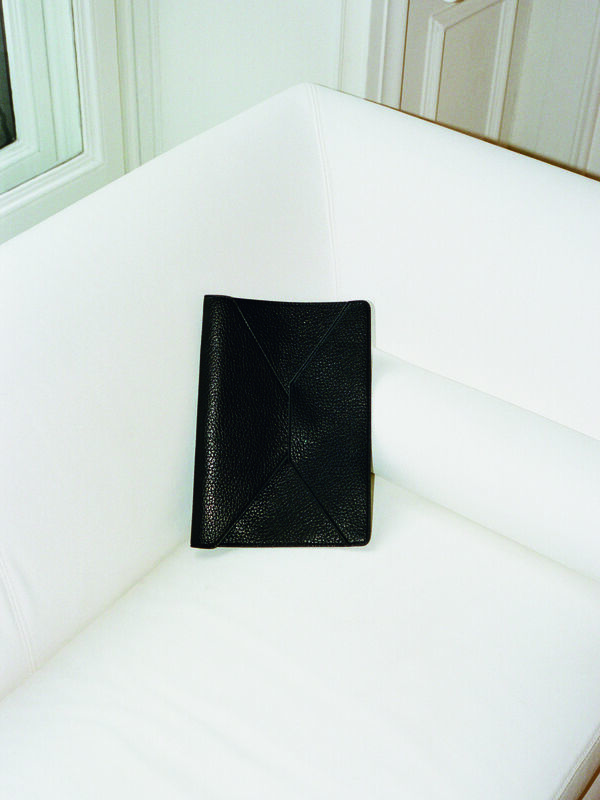 Black textured document carrier - women's clutches and cell phone holders | Sisley