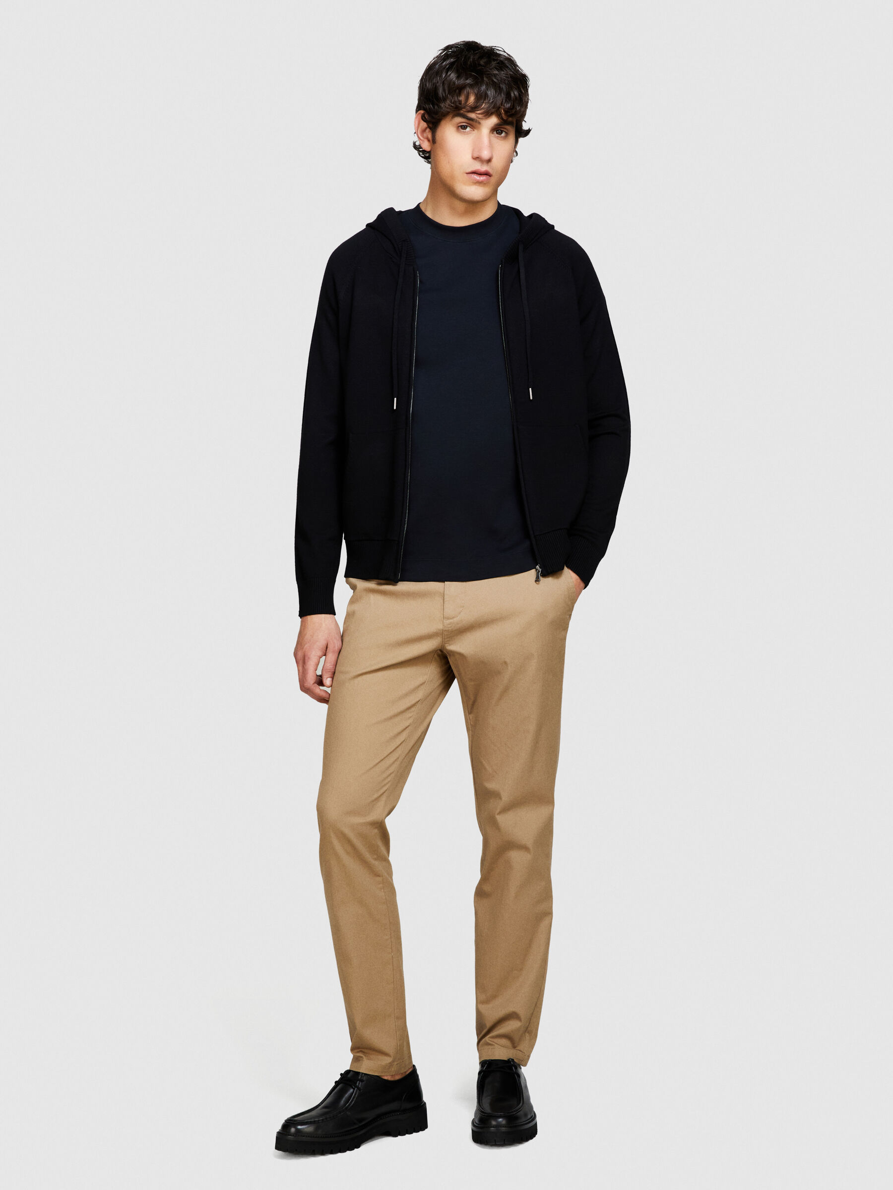 Slim fit chinos Men image number null