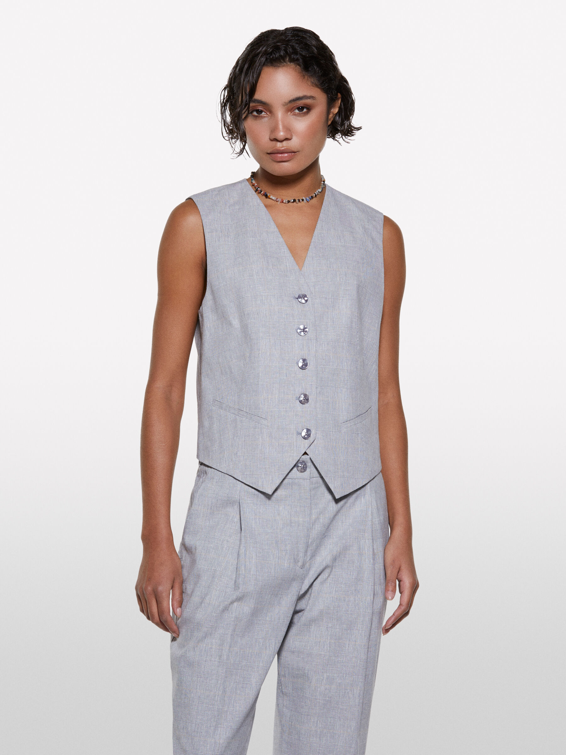Light gray vest in linen blend, Light Gray - Sisley