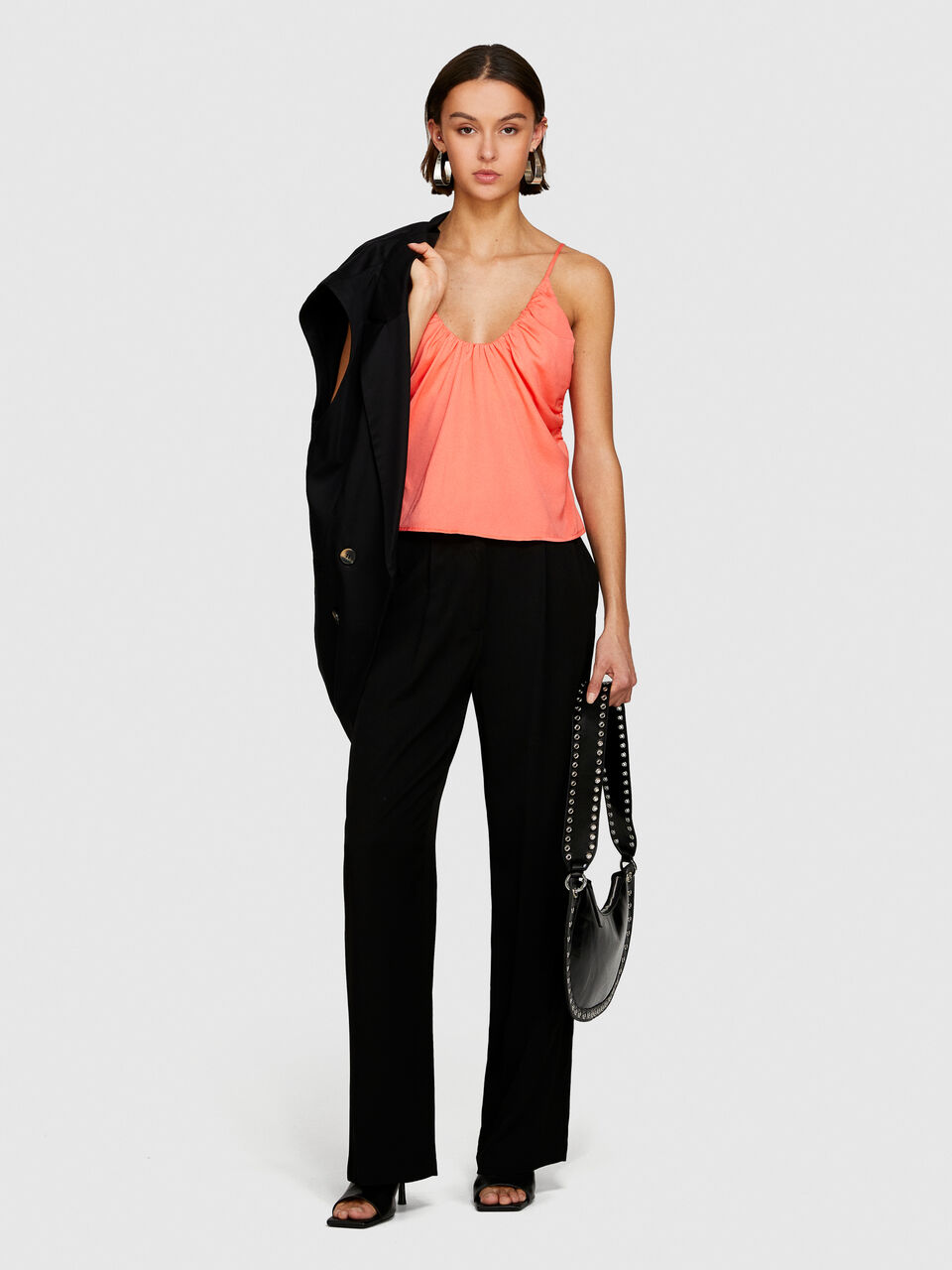 Top with curl Women image number null