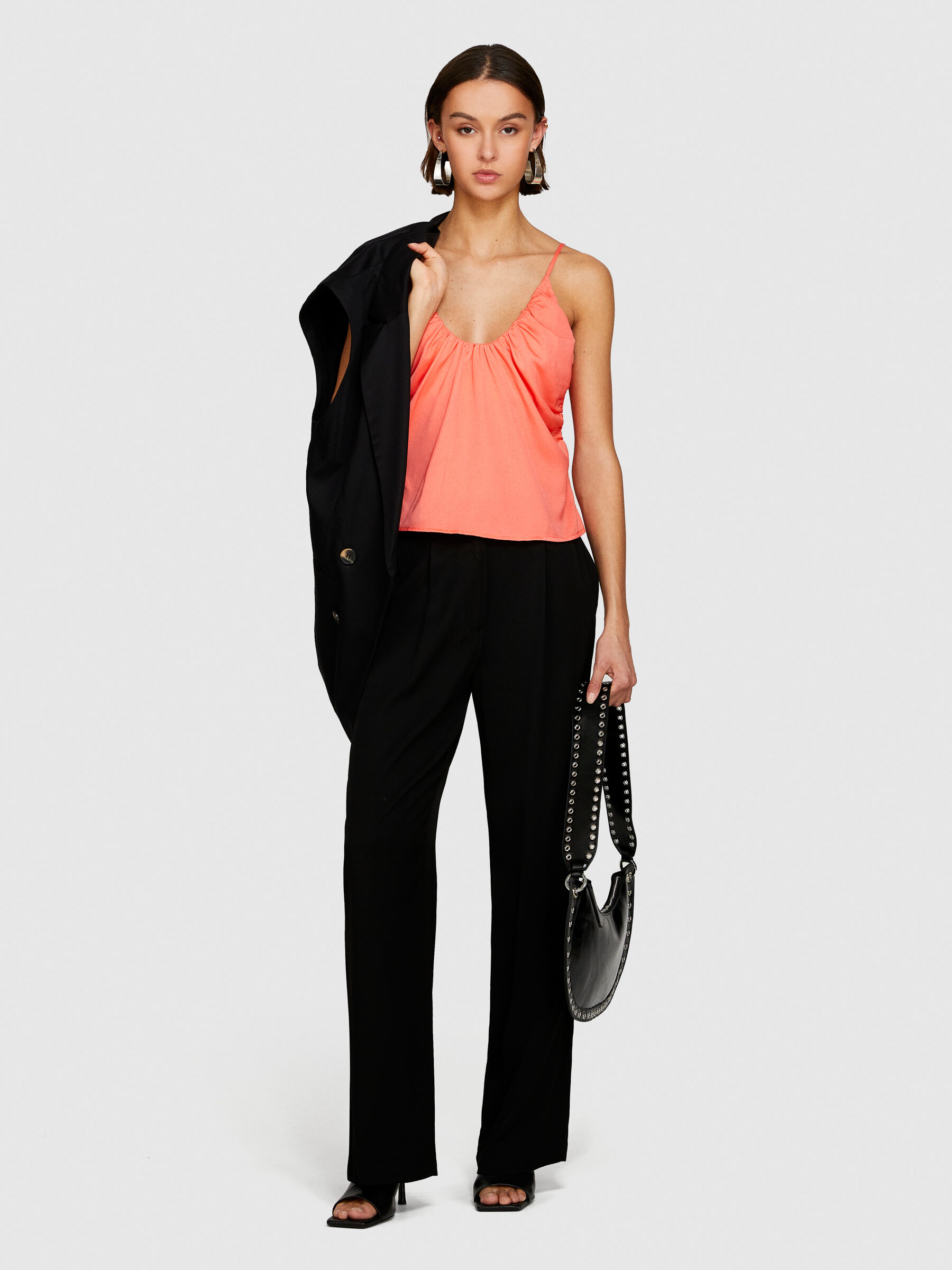 Top with curl Women image number null