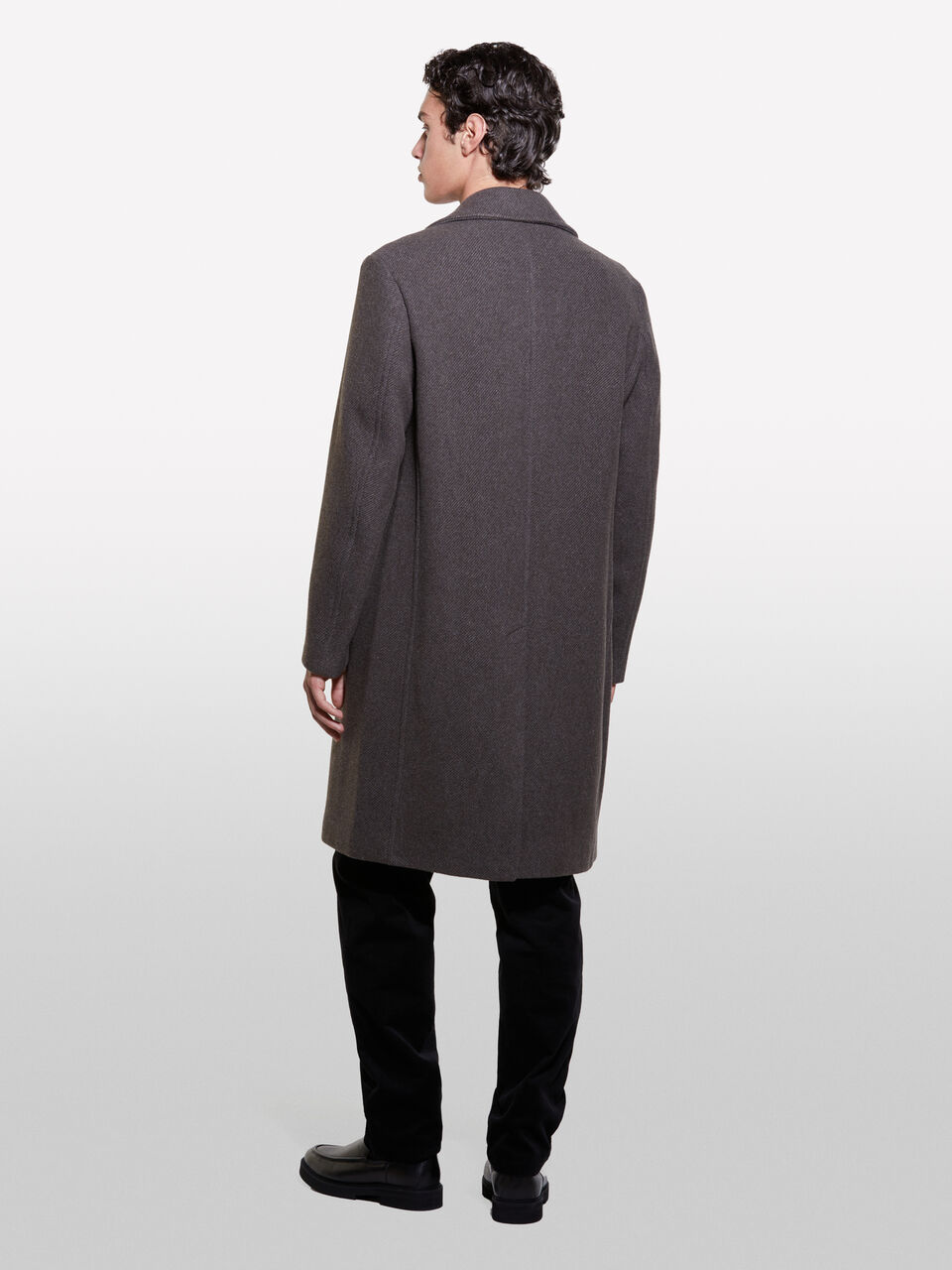 COAT Men image number null