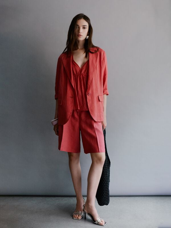 Blush bermudas in 100% linen Blush bermudas in 100% linen - women's shorts | Sisley