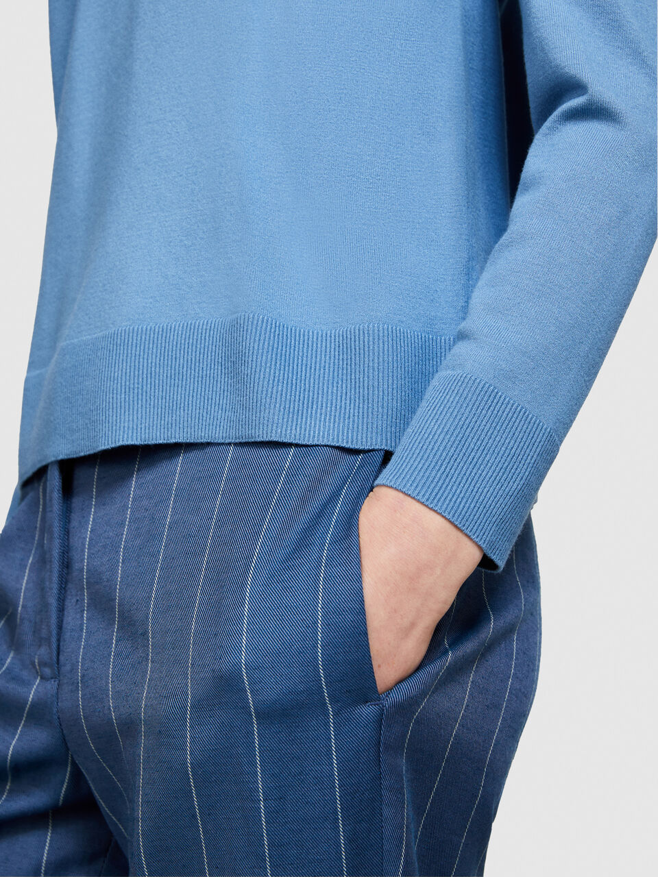 Solid colored sweater Women image number null