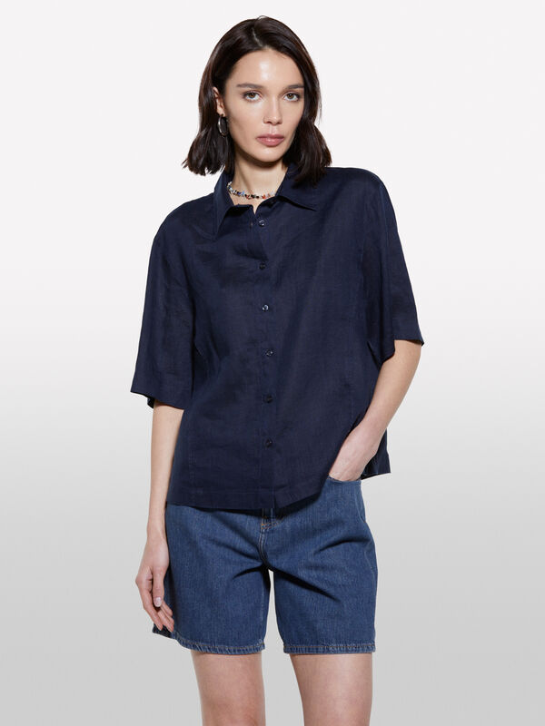 Dark blue short sleeve shirt in 100% linen  - women's shirts | Sisley