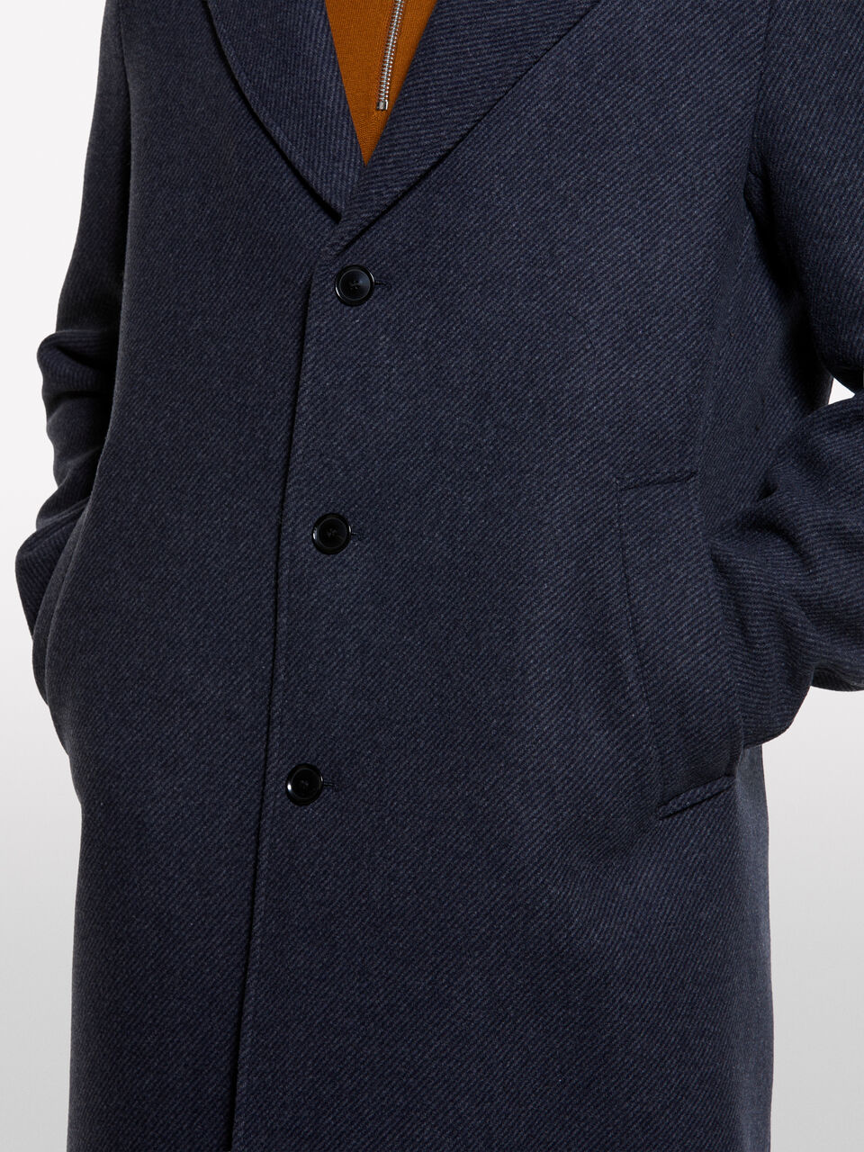 COAT Men image number null