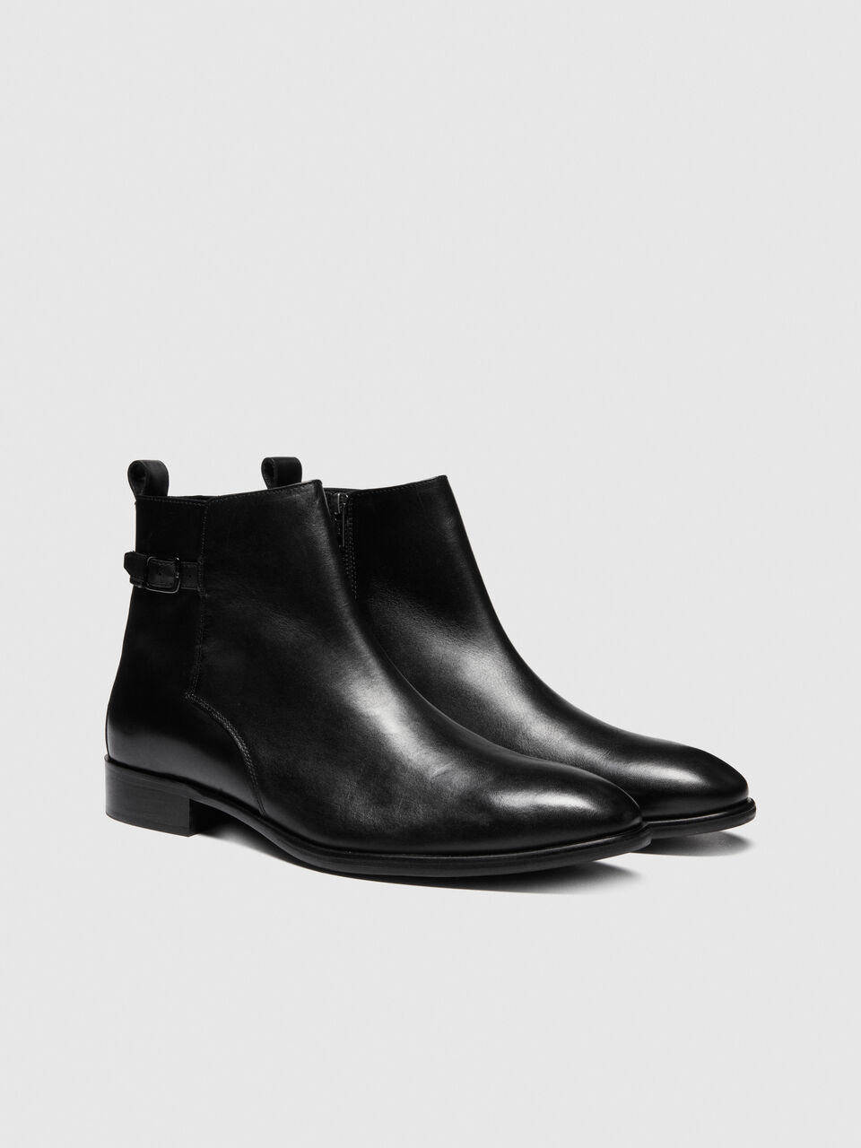 Leather ankle boots Men image number null