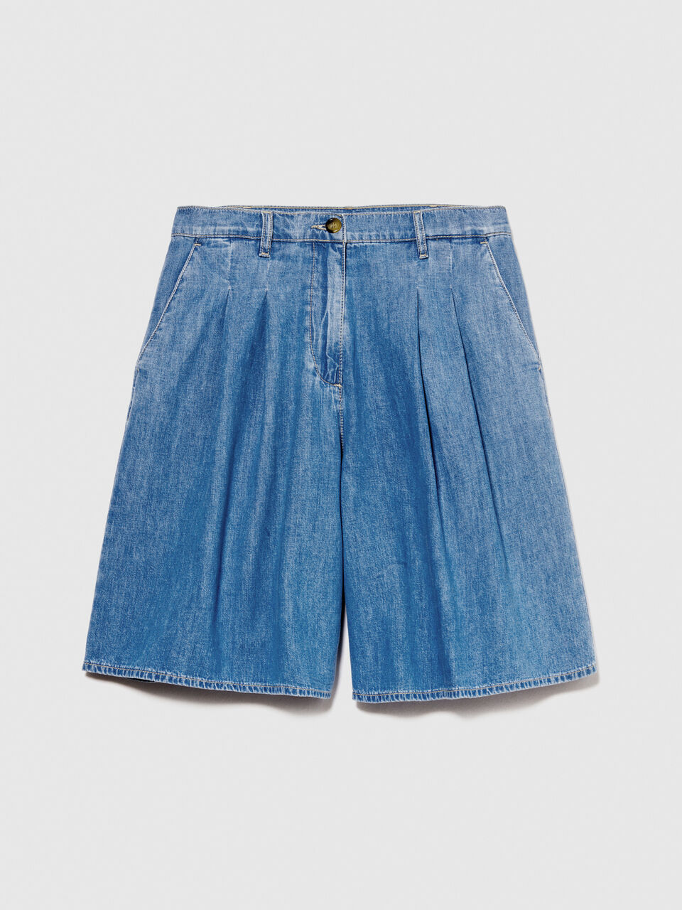 Bermudas in chambray Women image number null