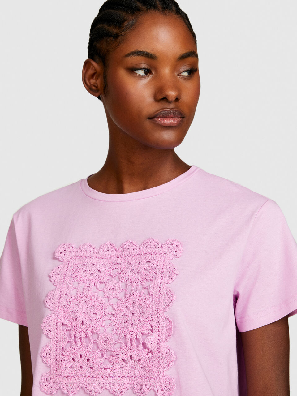 T-shirt with macramé embroidery Women image number null