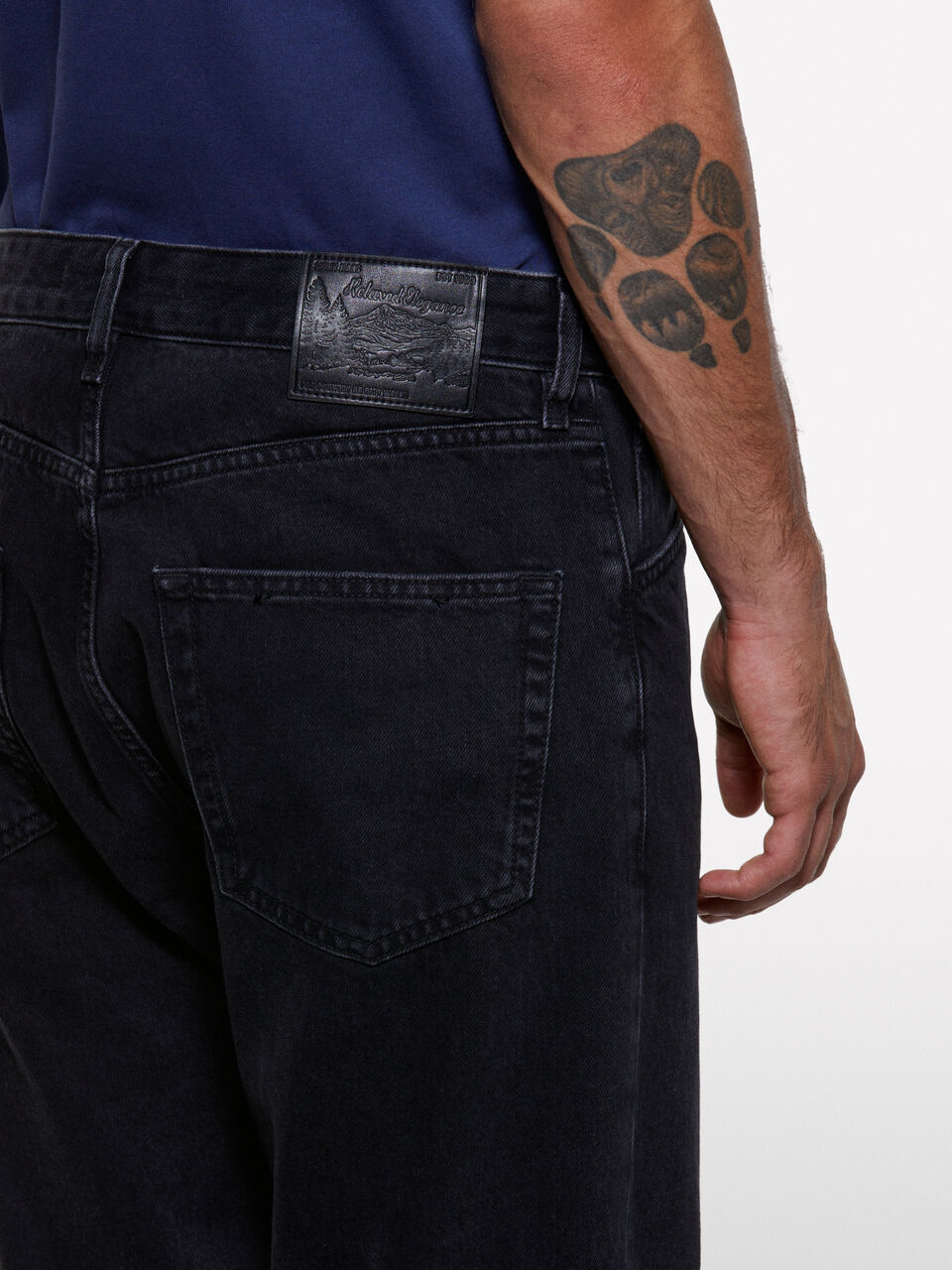 TROUSERS Men image number null