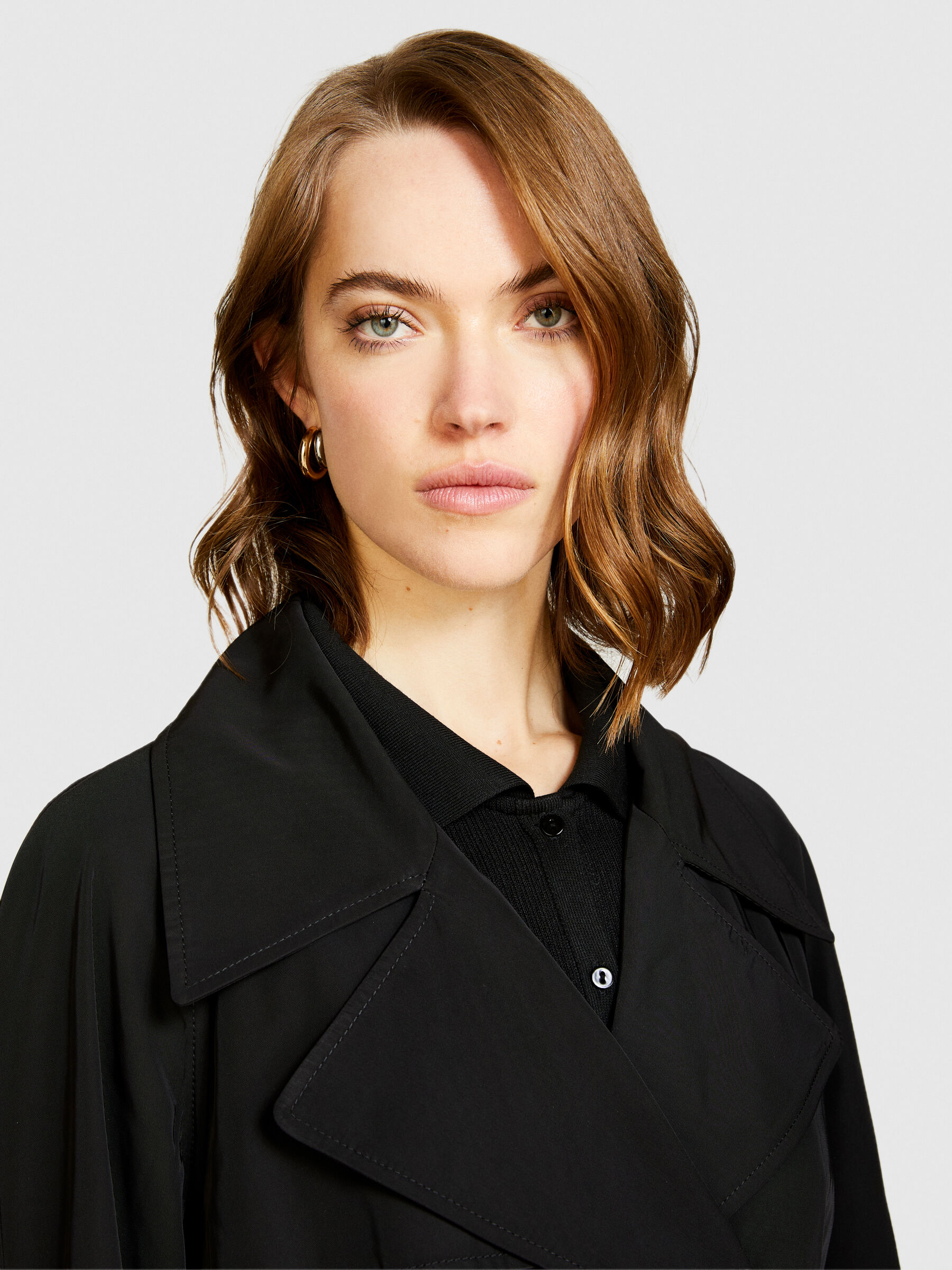 Glossy trench coat, Black - Sisley