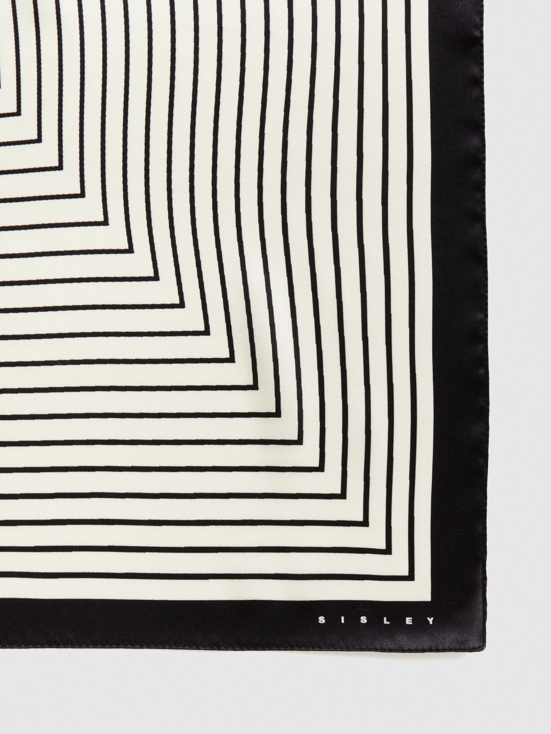 正規品・送料込み◆JILLSTUART◆Black-Patternsilk Scarf Matte Satin Silk Scarf | Black