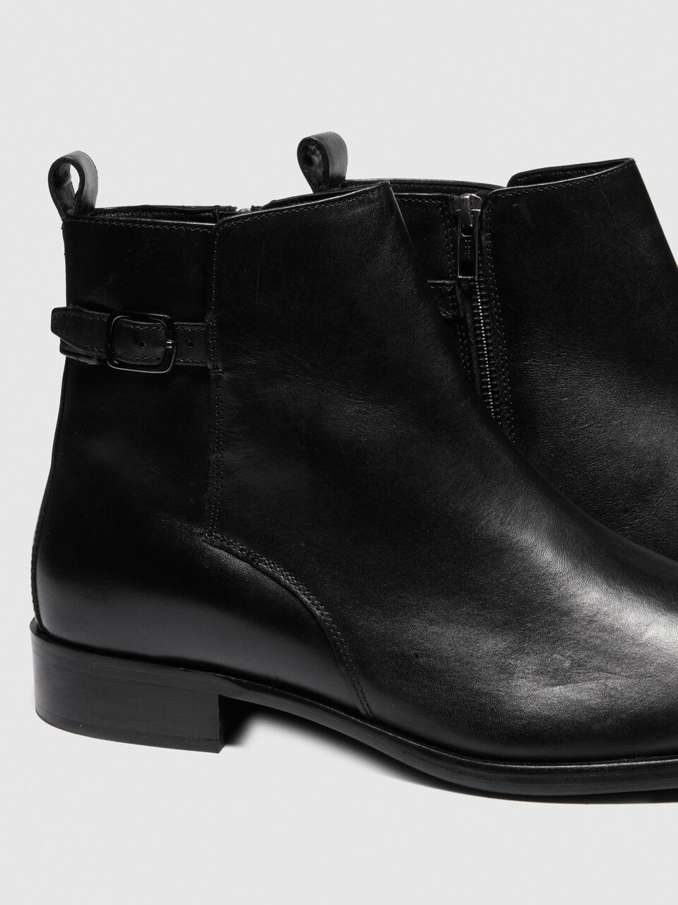 Leather ankle boots Men image number null