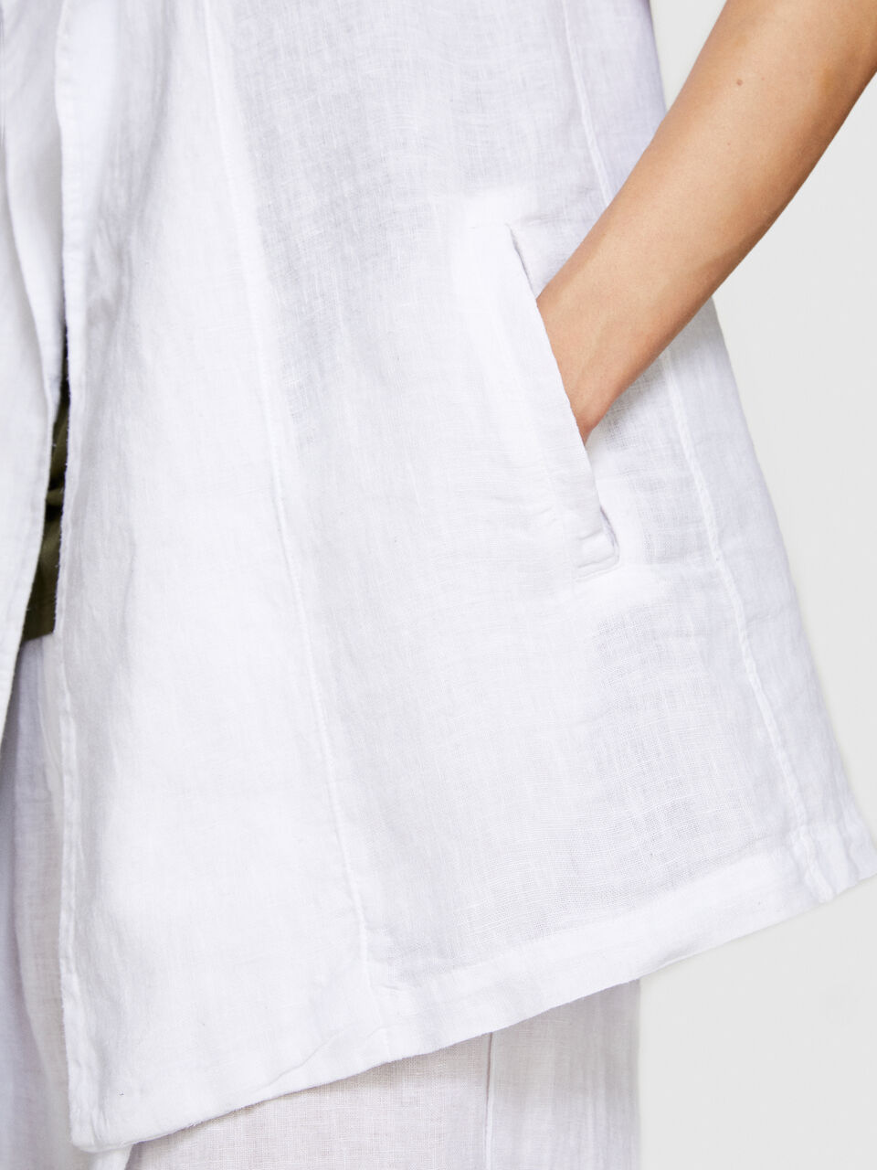 100% linen open vest Women image number null