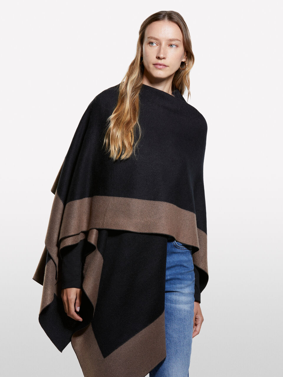 CAPE Women image number null