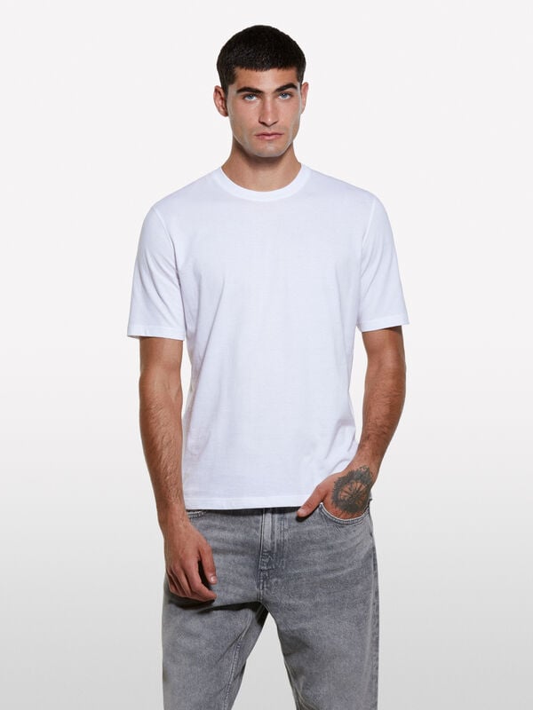 White regular fit short sleeve t-shirt - men's short sleeve t-shirts | Sisley