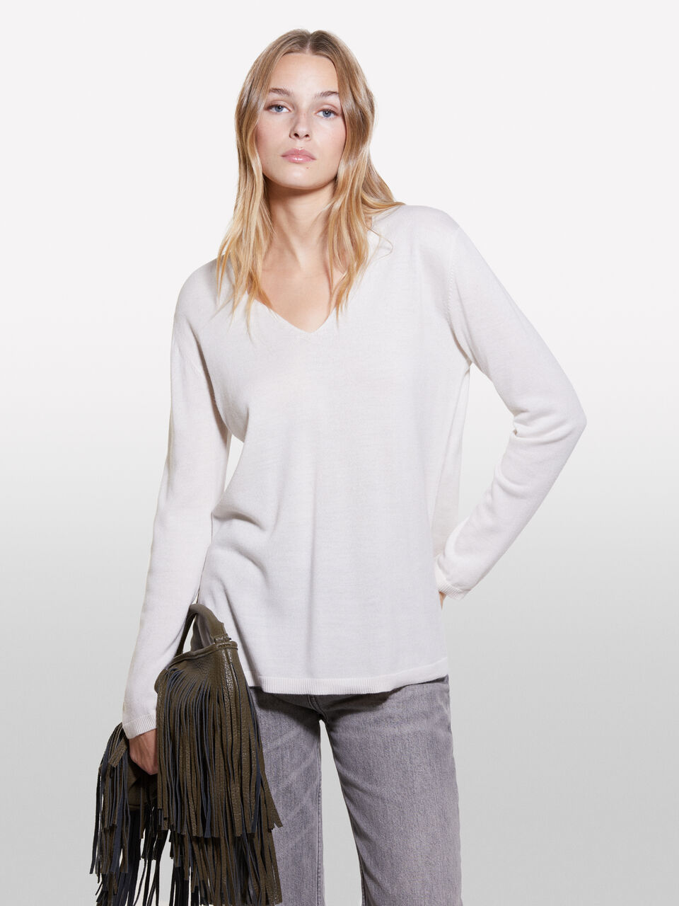 V NECK SWEATER L/S Women image number null