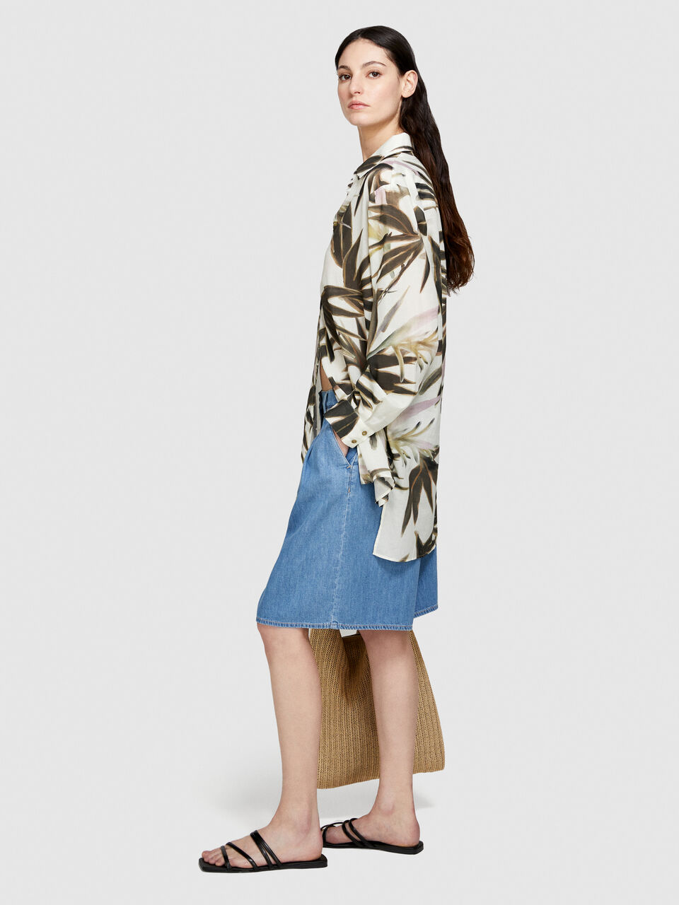 Bermudas in chambray Women image number null