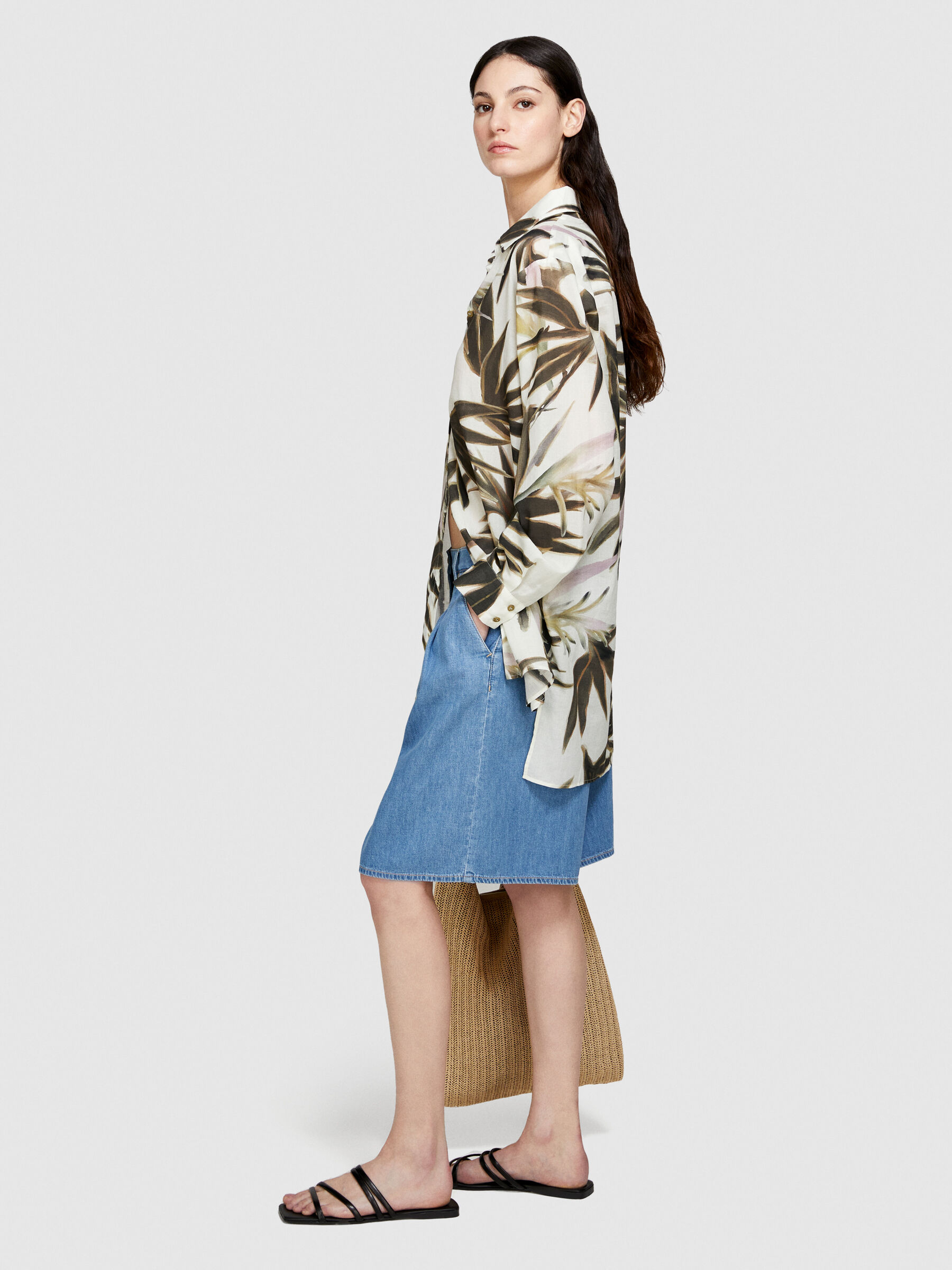 Bermudas in chambray Women image number null