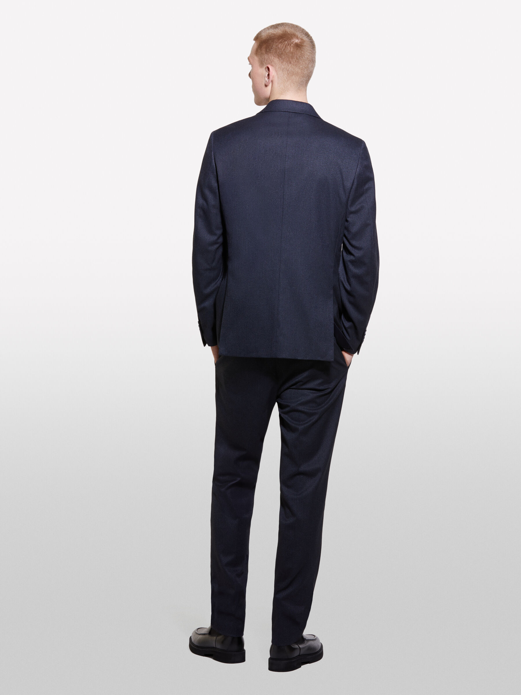 TROUSERS Men image number null