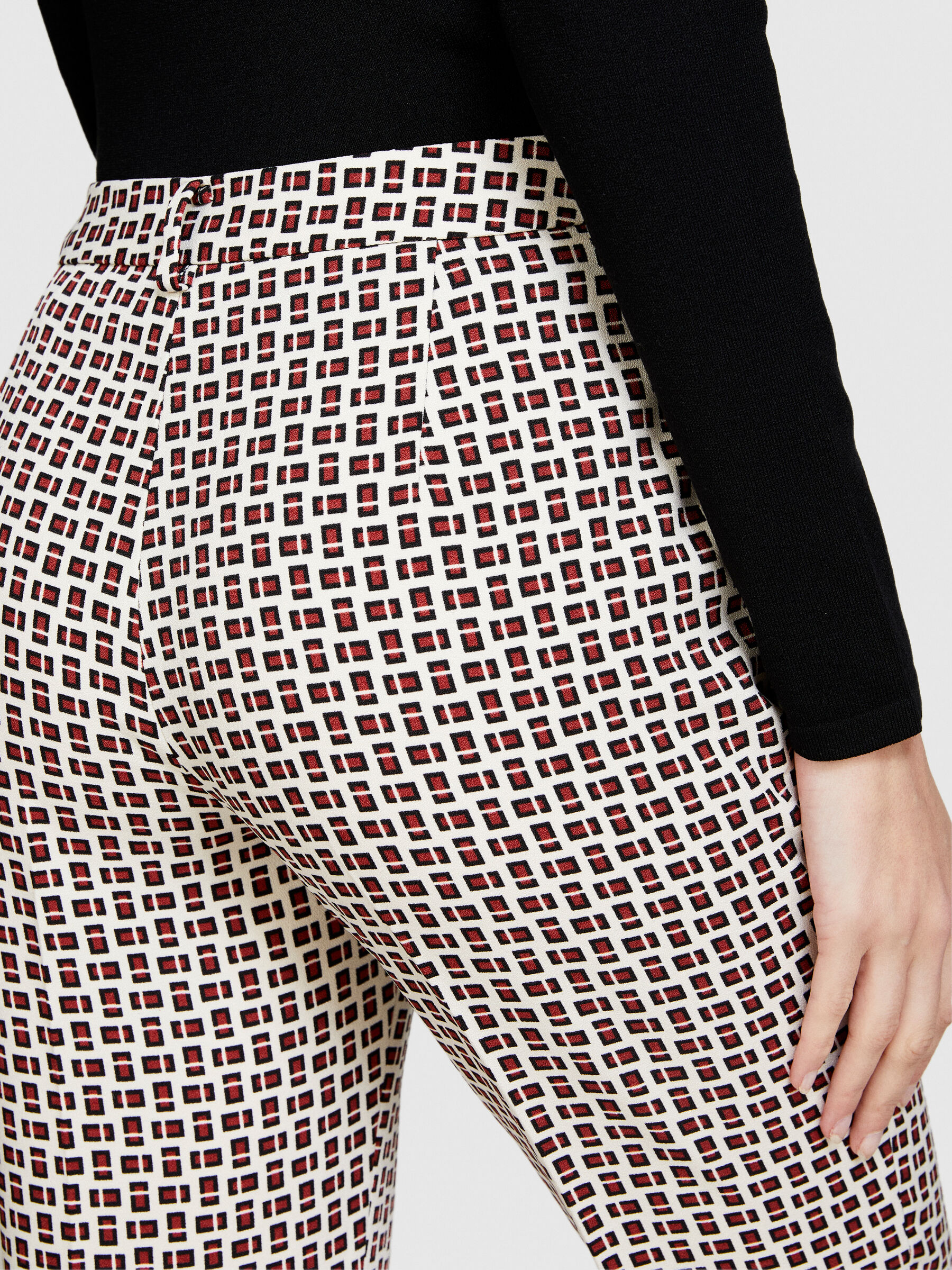 Printed cigarette trousers Women image number null