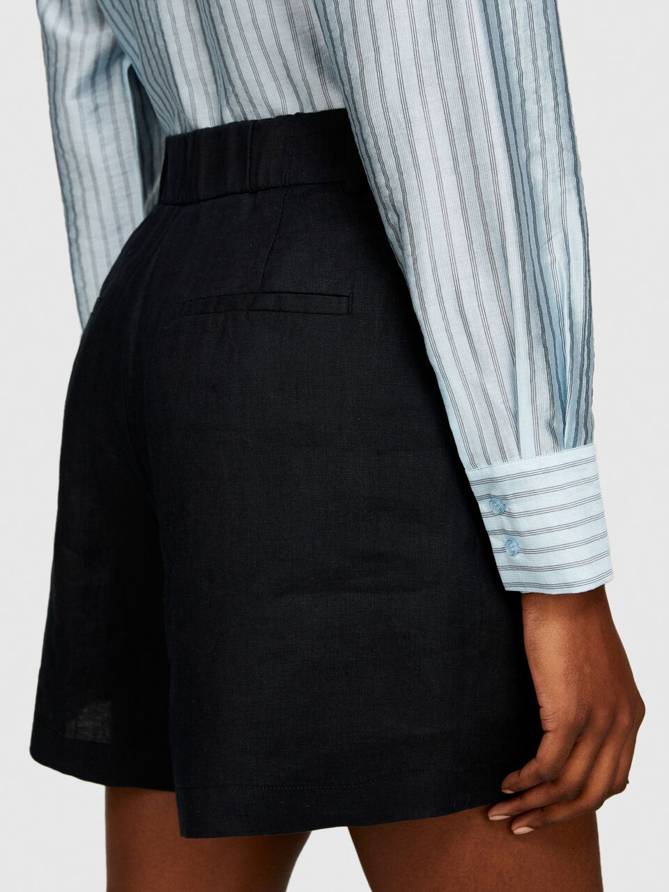 100% linen shorts Women image number null