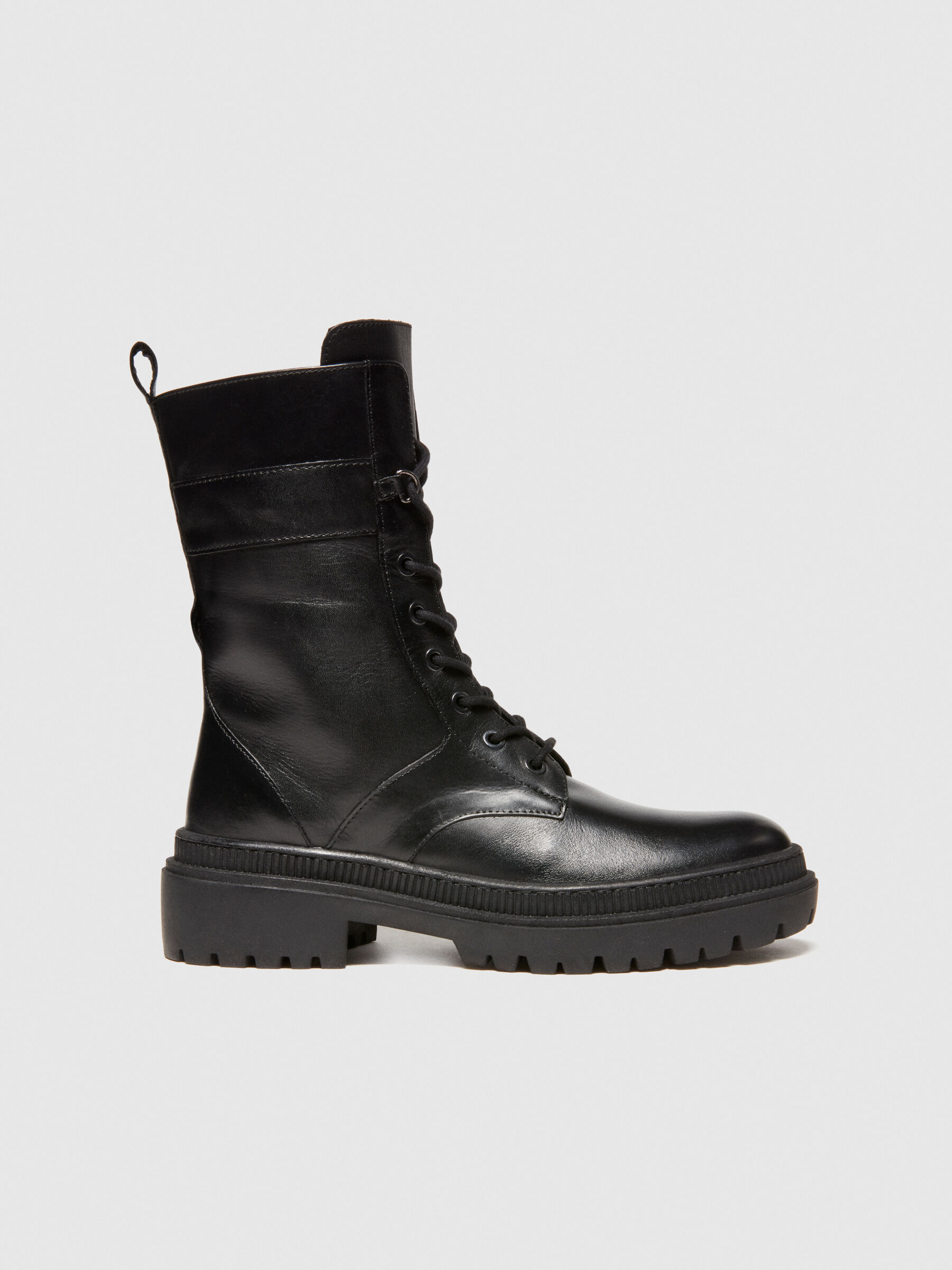 Heavy discount combat boots