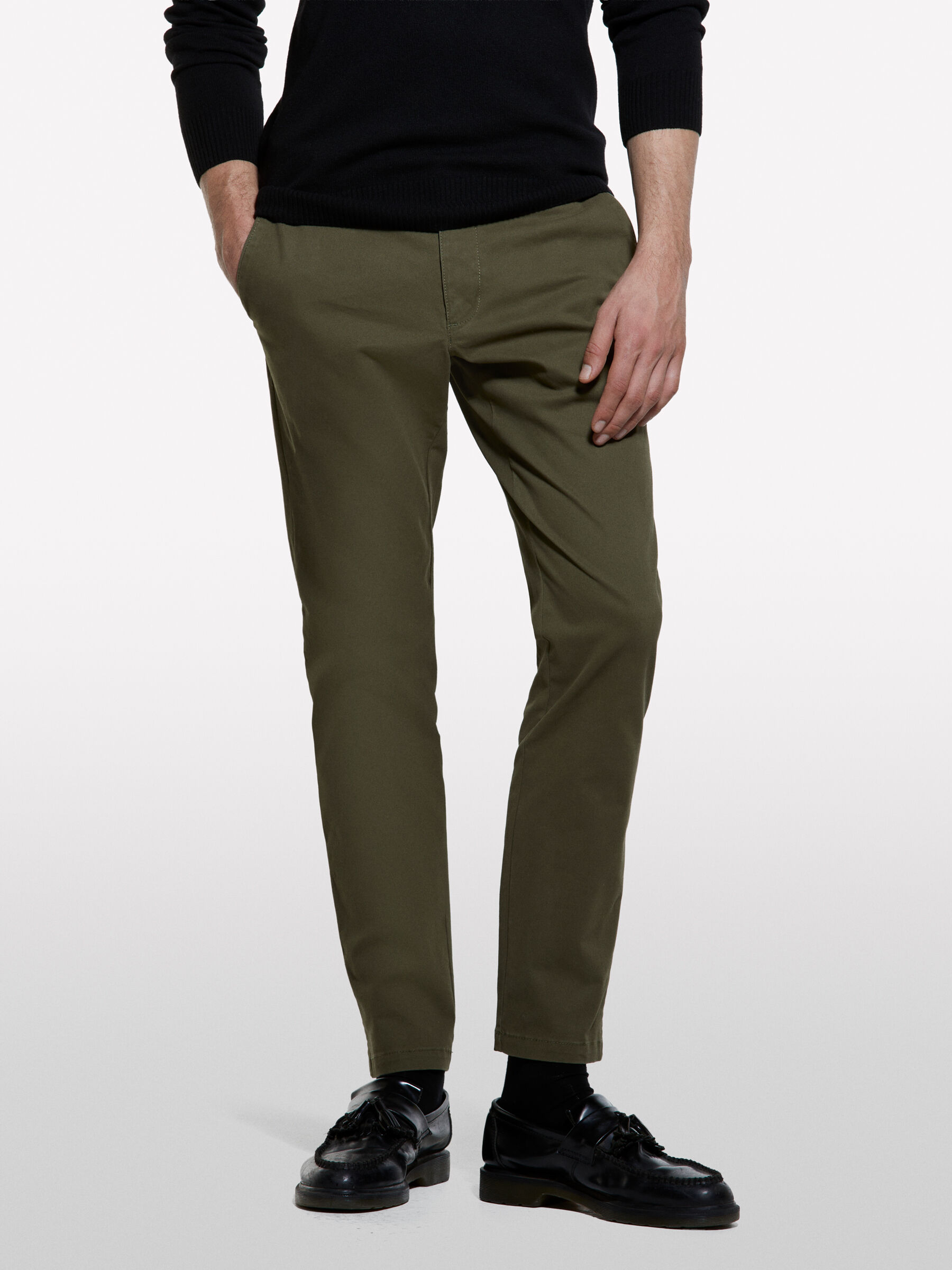 TROUSERS Men image number null