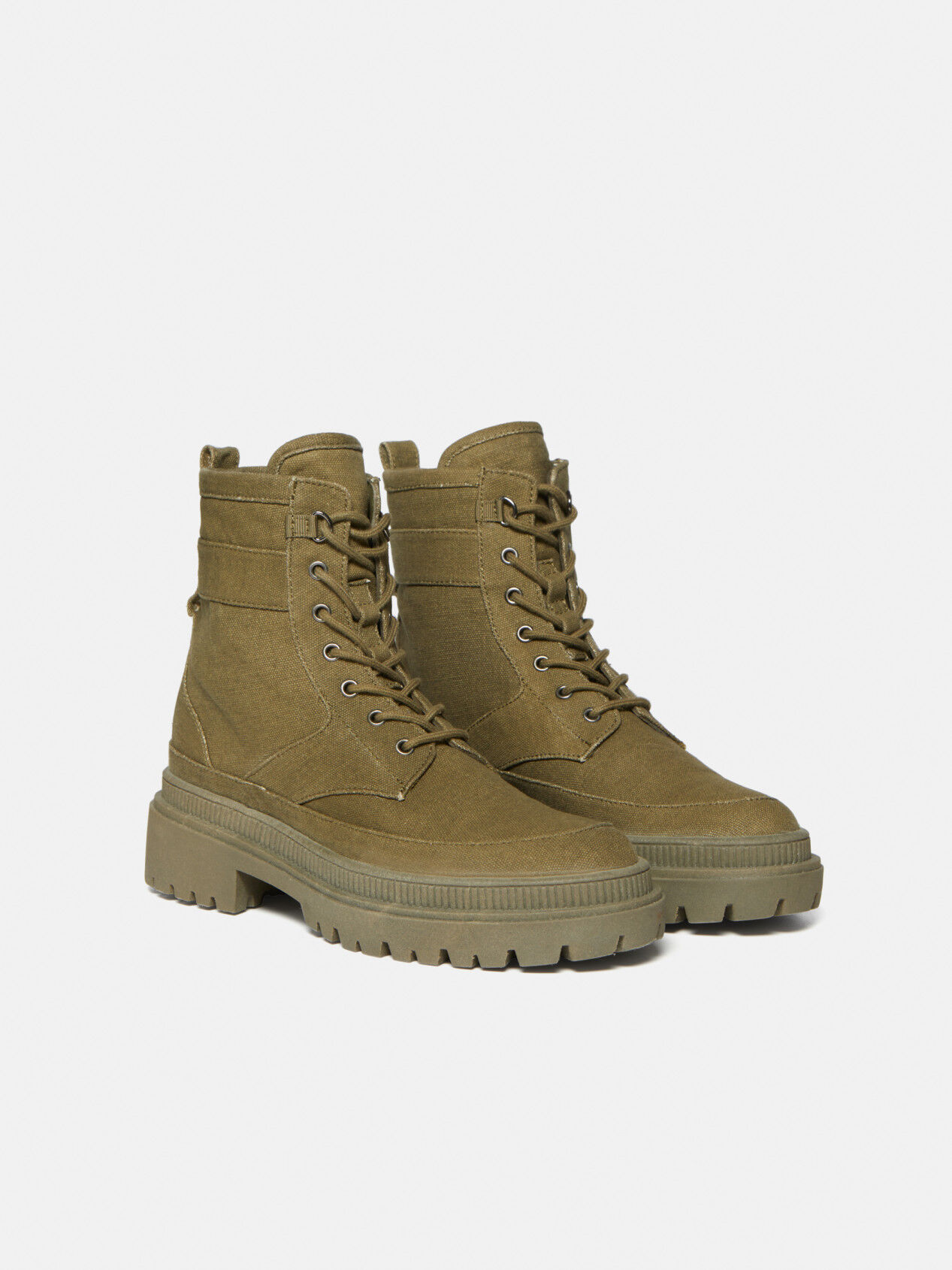 Boots heavy duty best sale