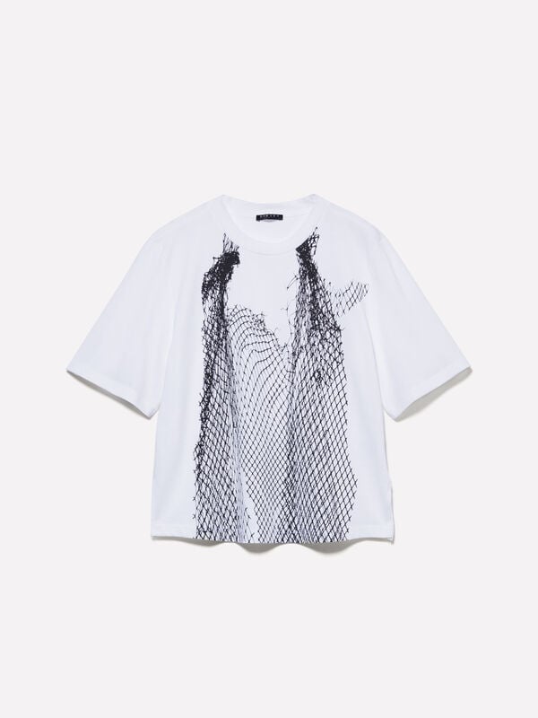 White t-shirt with mesh print White t-shirt with mesh print - women's short sleeve t-shirts | Sisley