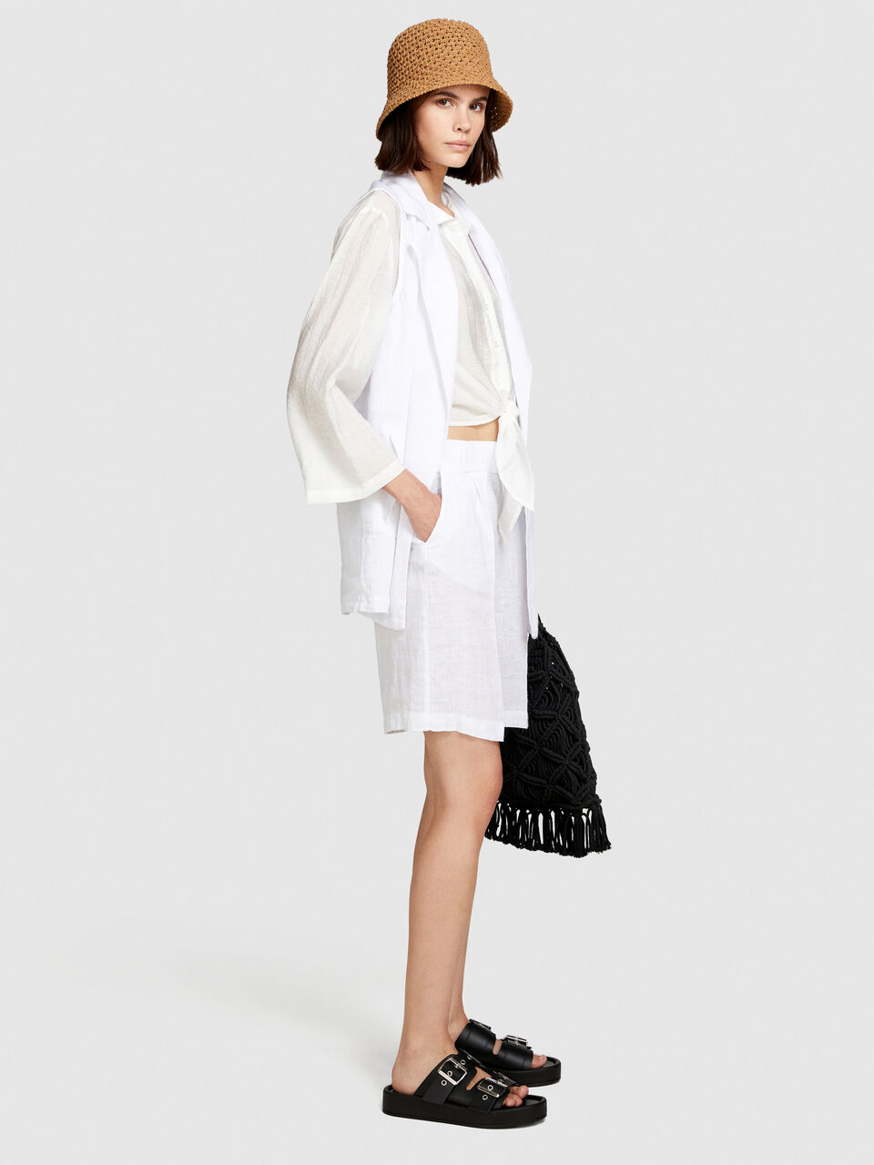 100% linen bermudas Women image number null