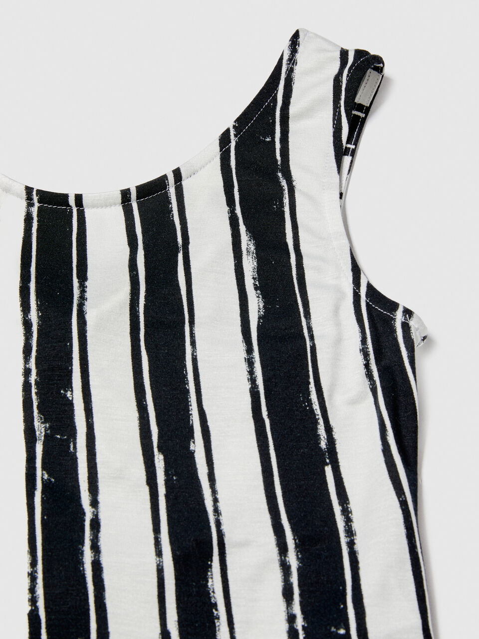 Printed top with crisscross Junior Girl image number null