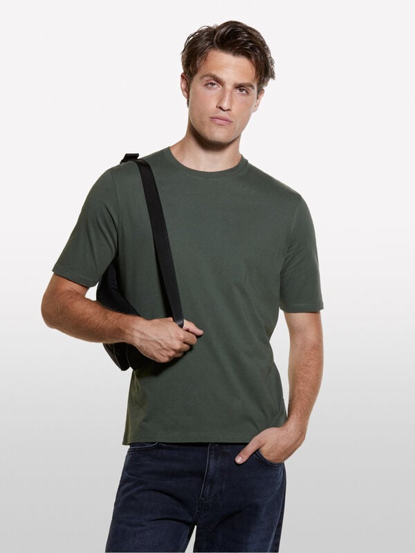 Military green crew neck t-shirt in 100% organic cotton - men's short sleeve t-shirts | Sisley