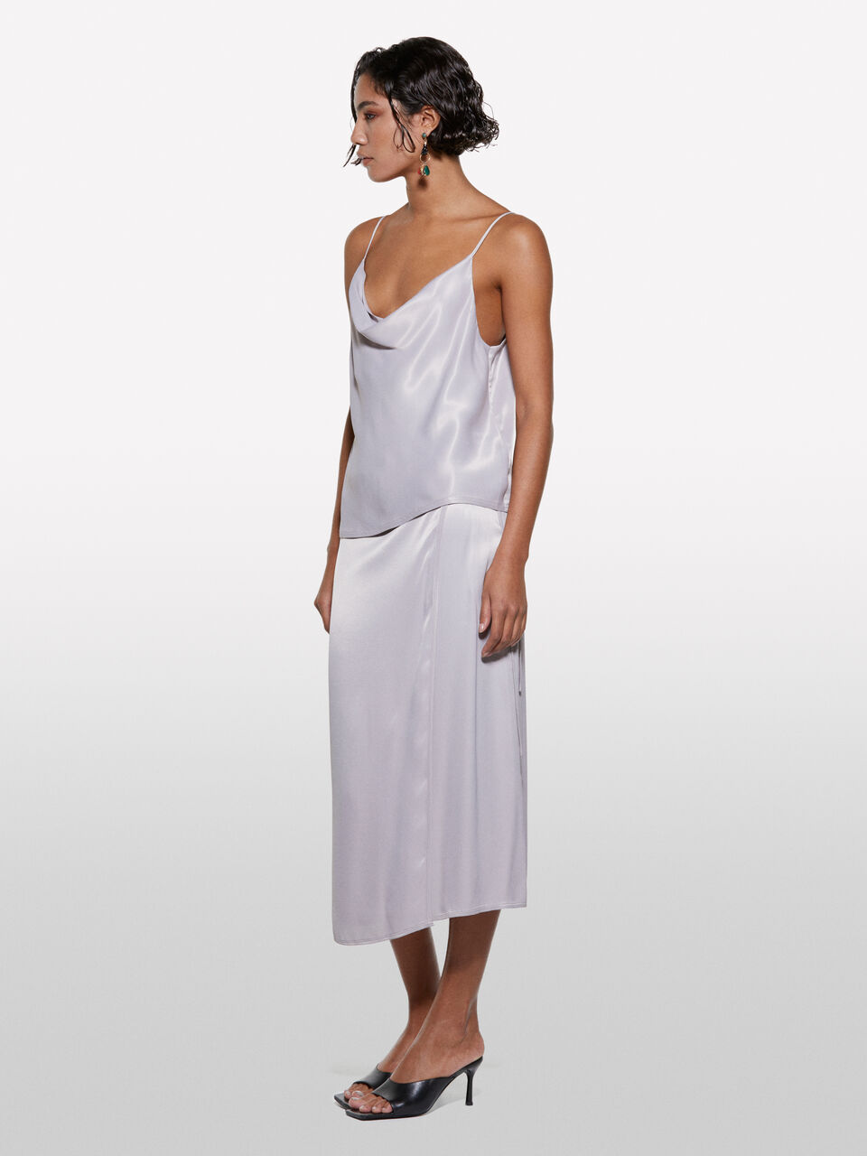 TOP Women image number null