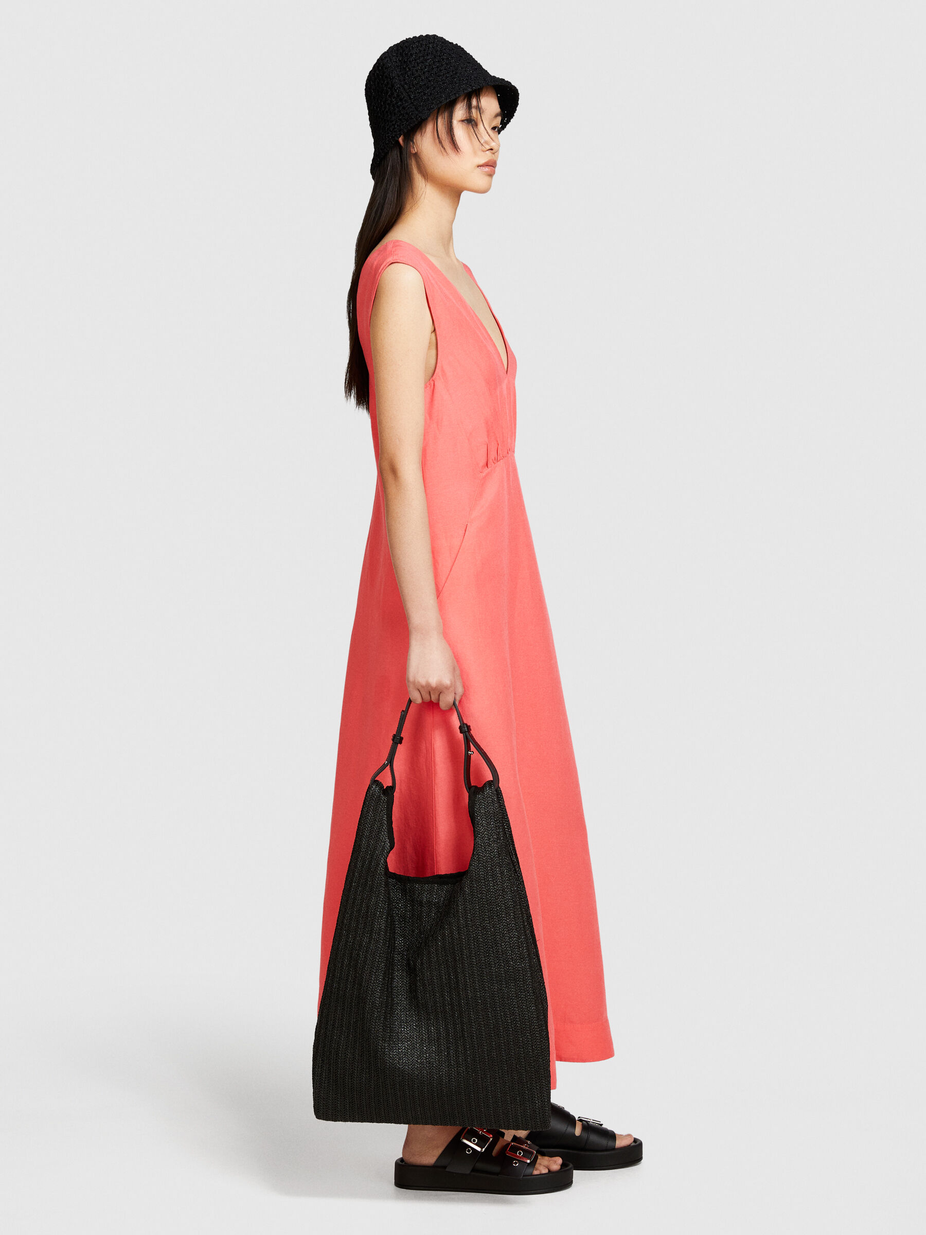 Long sleeveless dress, Coral - Sisley